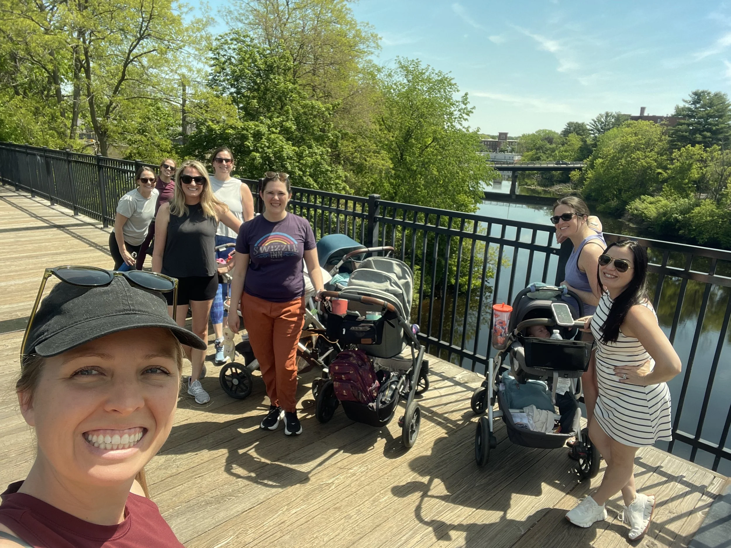 mom-walk-club