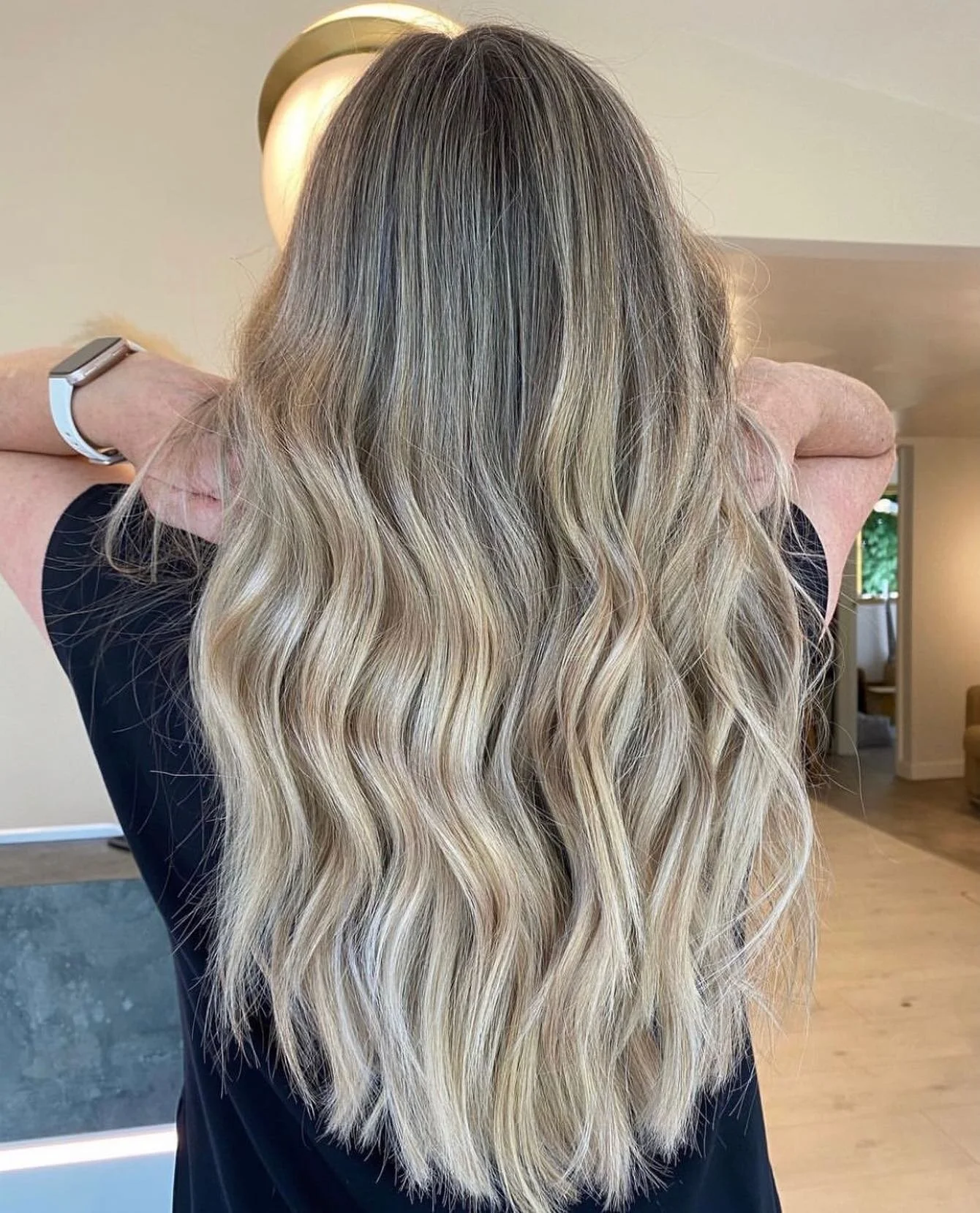 Effortless sunkissed blonding ☀️ @leannerobertsonhair

Using @lorealpro colour and @olaplex to maintain bond integrity
.
.
.
.
#hair #haircolour #hairtrends #hairstyles #hairartist #lorealpro #lorealprofessional #iamahairartist #hairofinstagram #hair