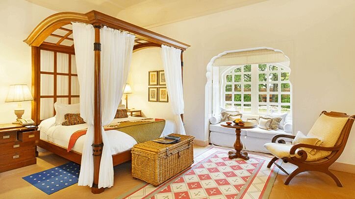 Oberoi_jaipur_luxury_resorts_clothes_and_water.jpg