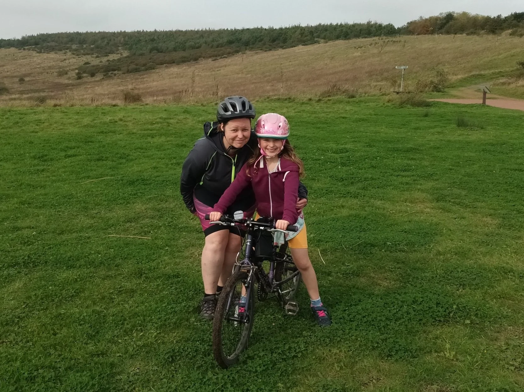 8-year-old Jessica fundraising for Honeypot