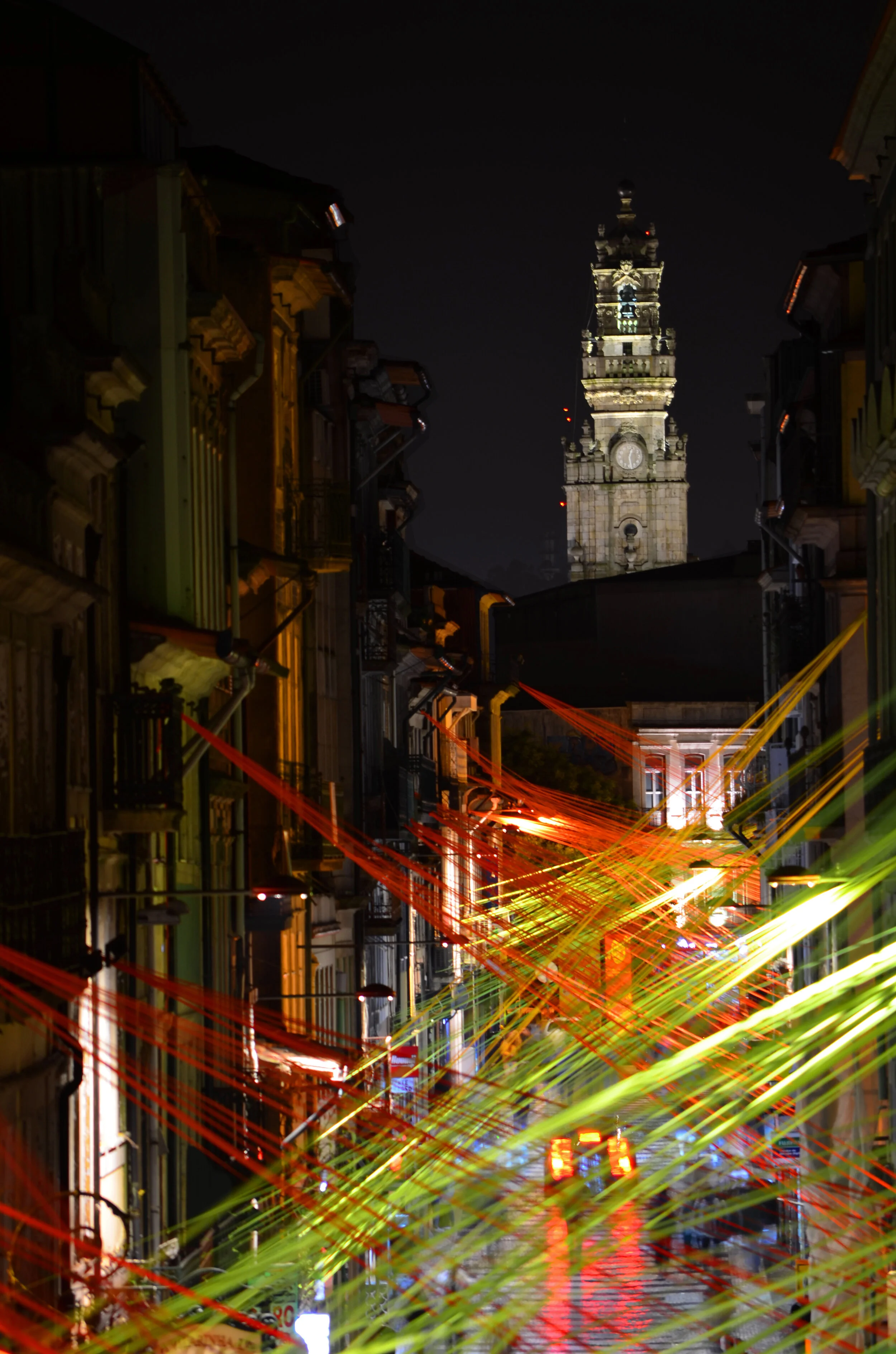     Local  Porto, Portugal  Criação e Direção Artística  Madalena Martins, ©Julho 2019  Montagem  Martins &amp; Castro  Promotor  Câmara Municipal do Porto 