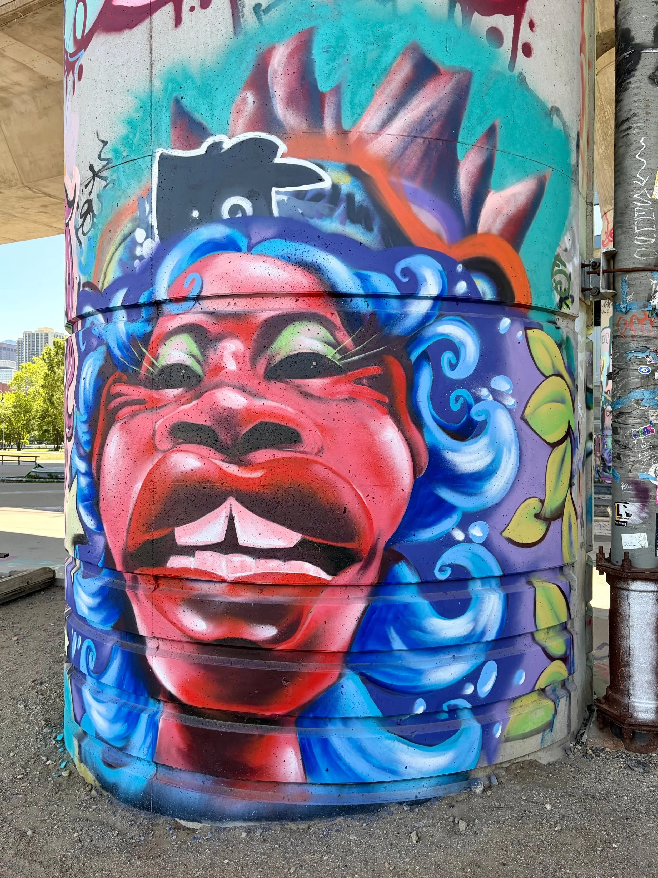 Listen, I'm still all about this. Here are A few of the cool pieces I checked out at @lynchfamilyskatepark when I swung by. Beautiful colors, amazing style, and I'm always fascinated by portraits. If you know who did what, let me know in the comments