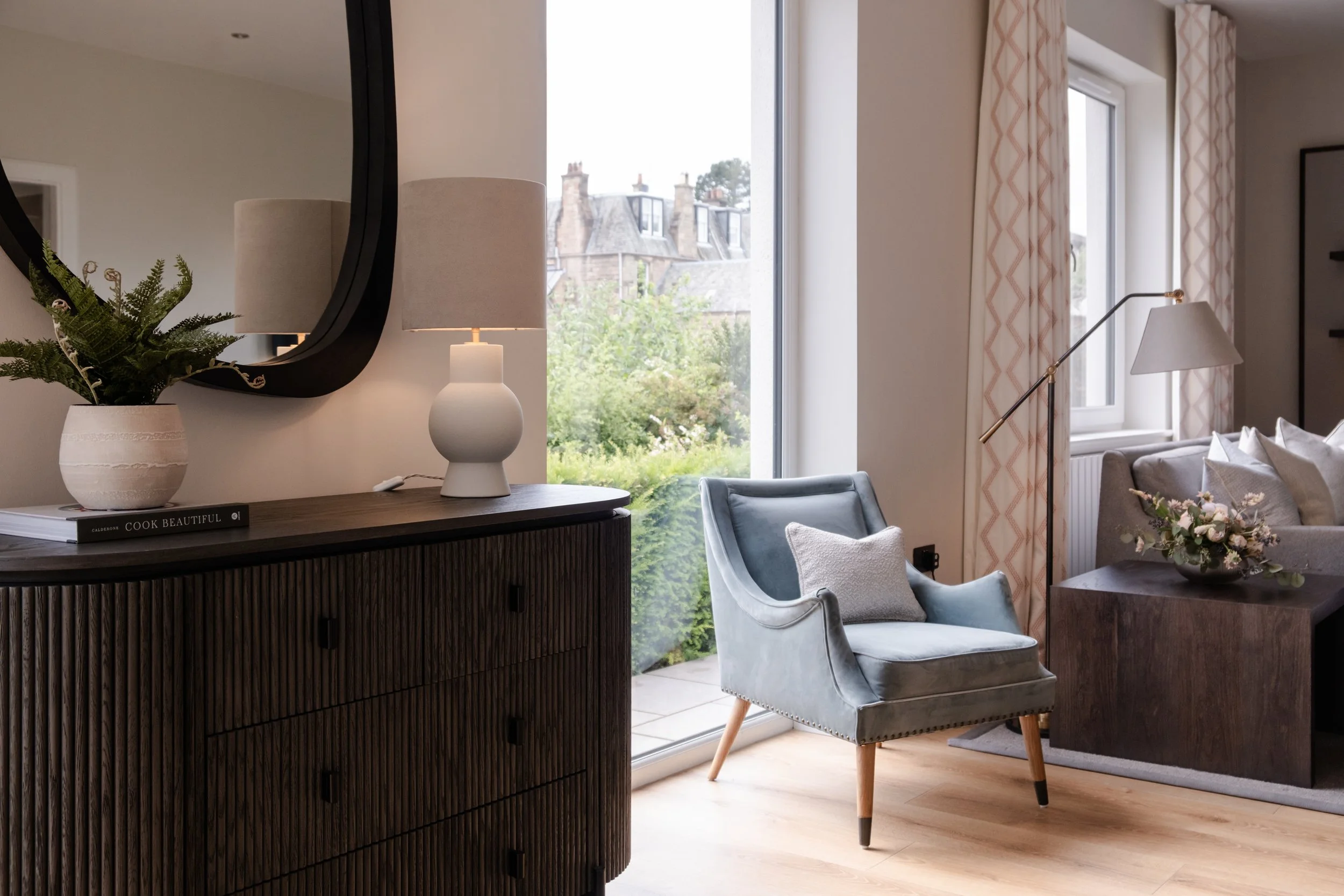 9th image, fifth row, to right.JPG