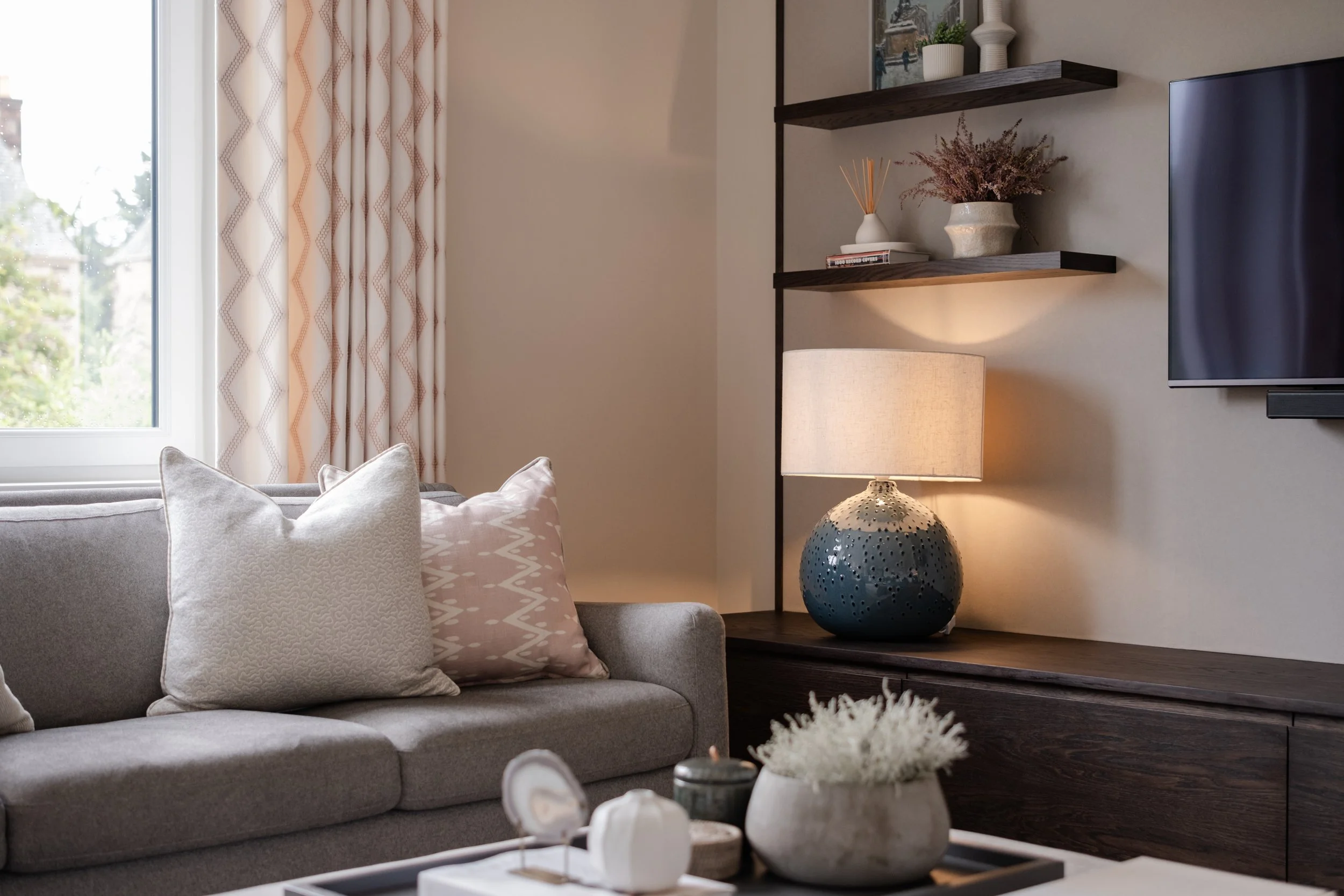 10th image, sixth row, to left.JPG