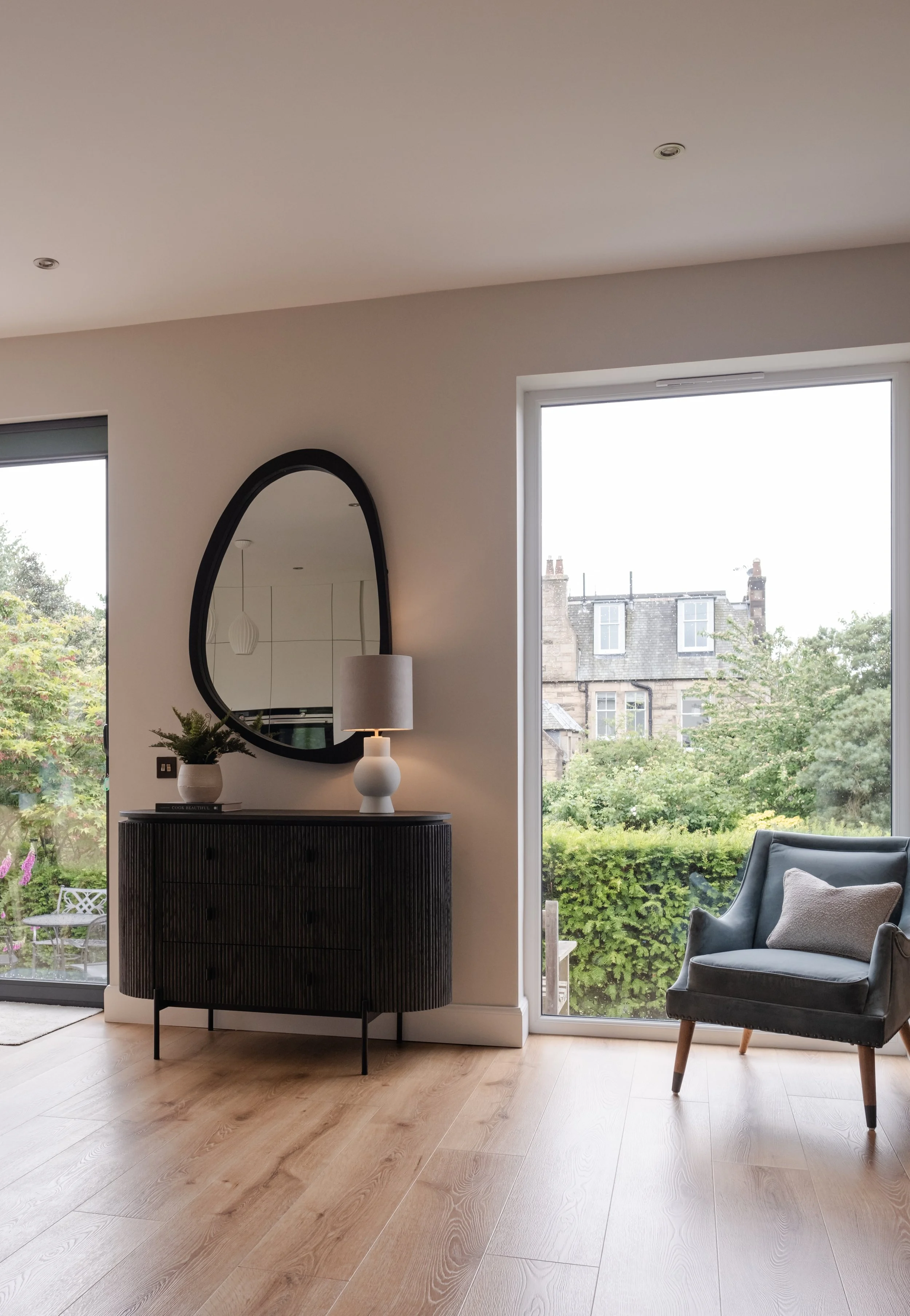 8th image, fifth row, to left.JPG