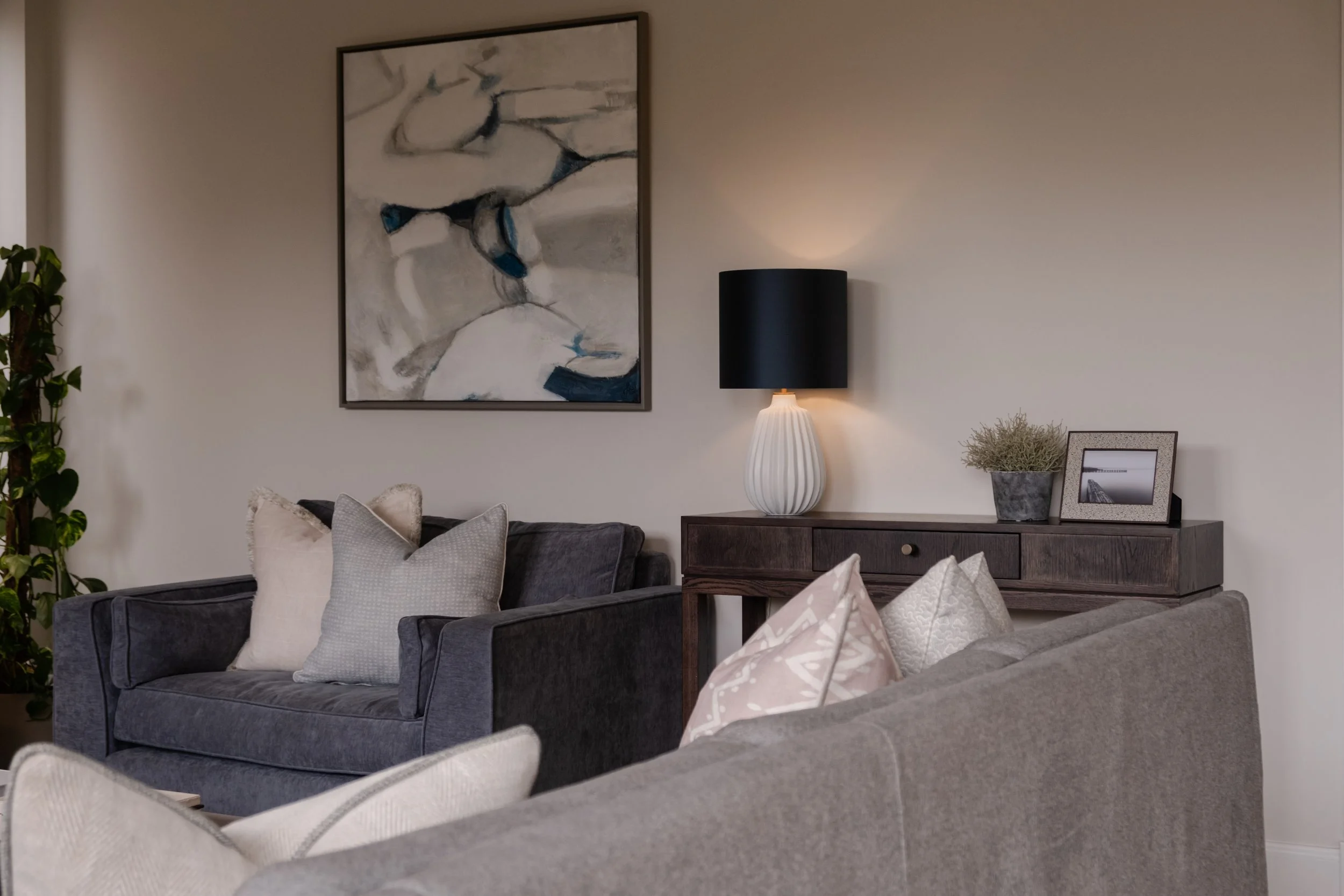 6th image, fourth row, to left.JPG