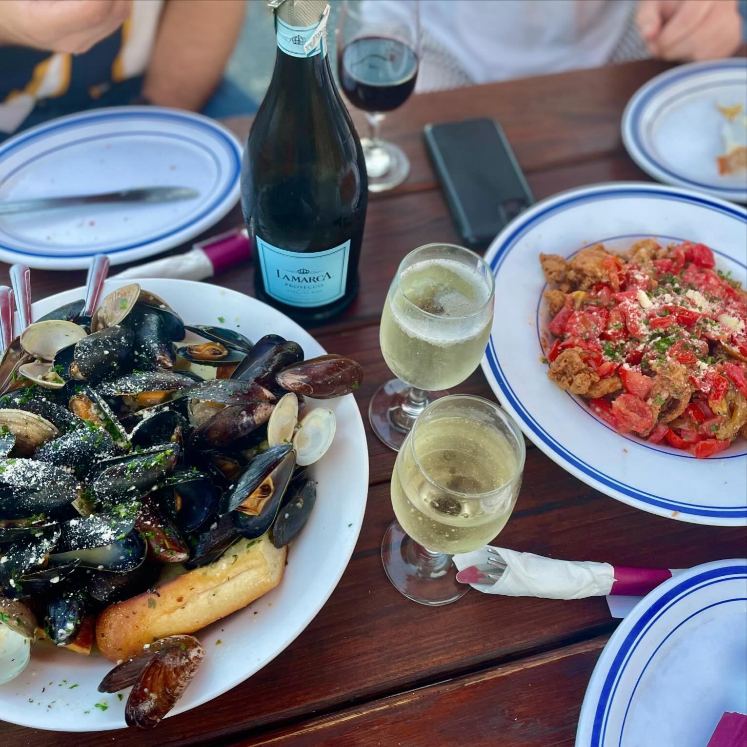 Time to start thinking about your first Shellfish meal of the summer because we OPEN one month from today for our 50th season!! 🎉🎉🎉

What&rsquo;s going to be your first order?!

MDW Hours:
Thursday, May 23rd - Monday, May 27th @ 4:30pm