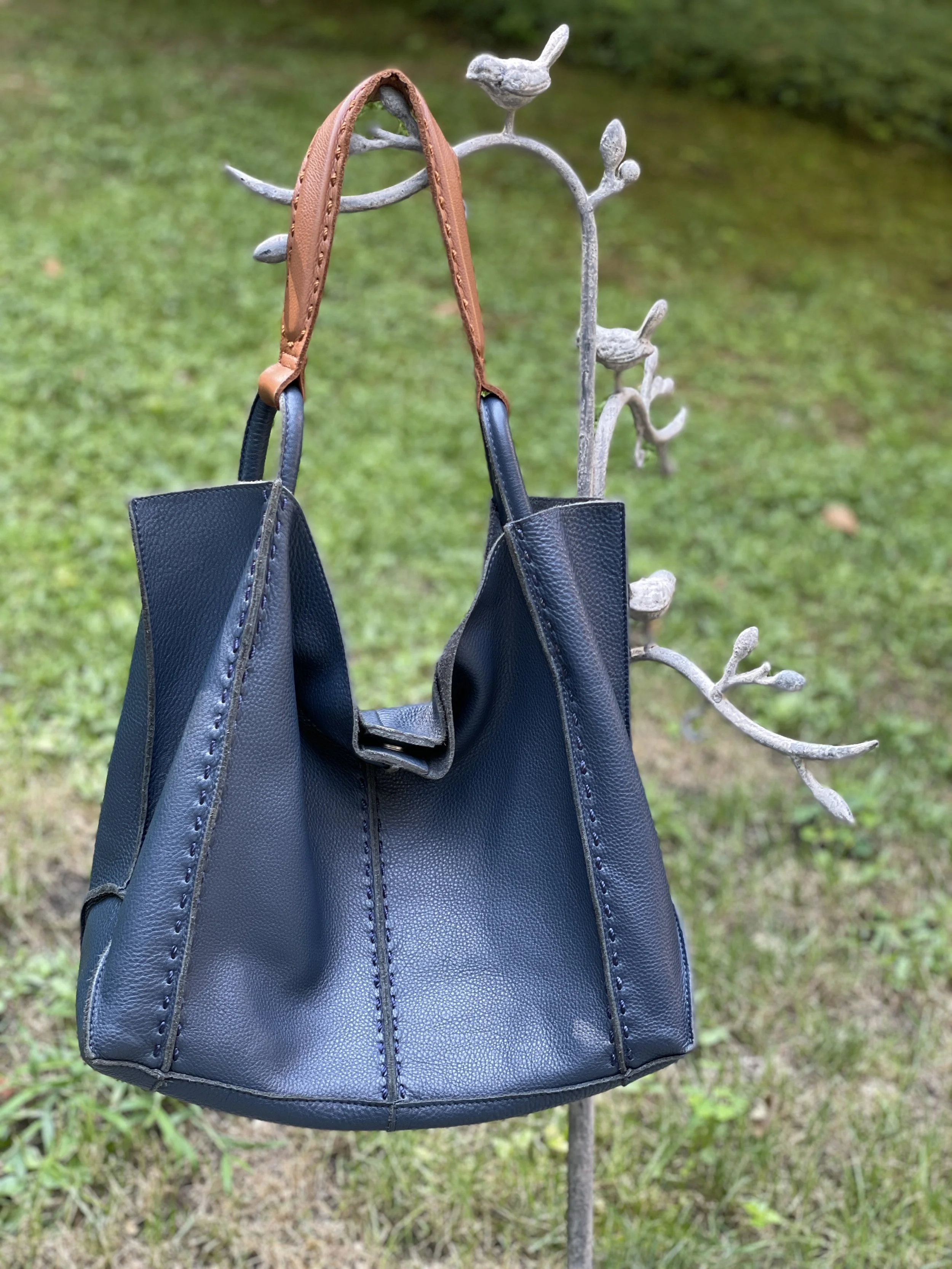 Los Feliz Leather Shoulder Bag