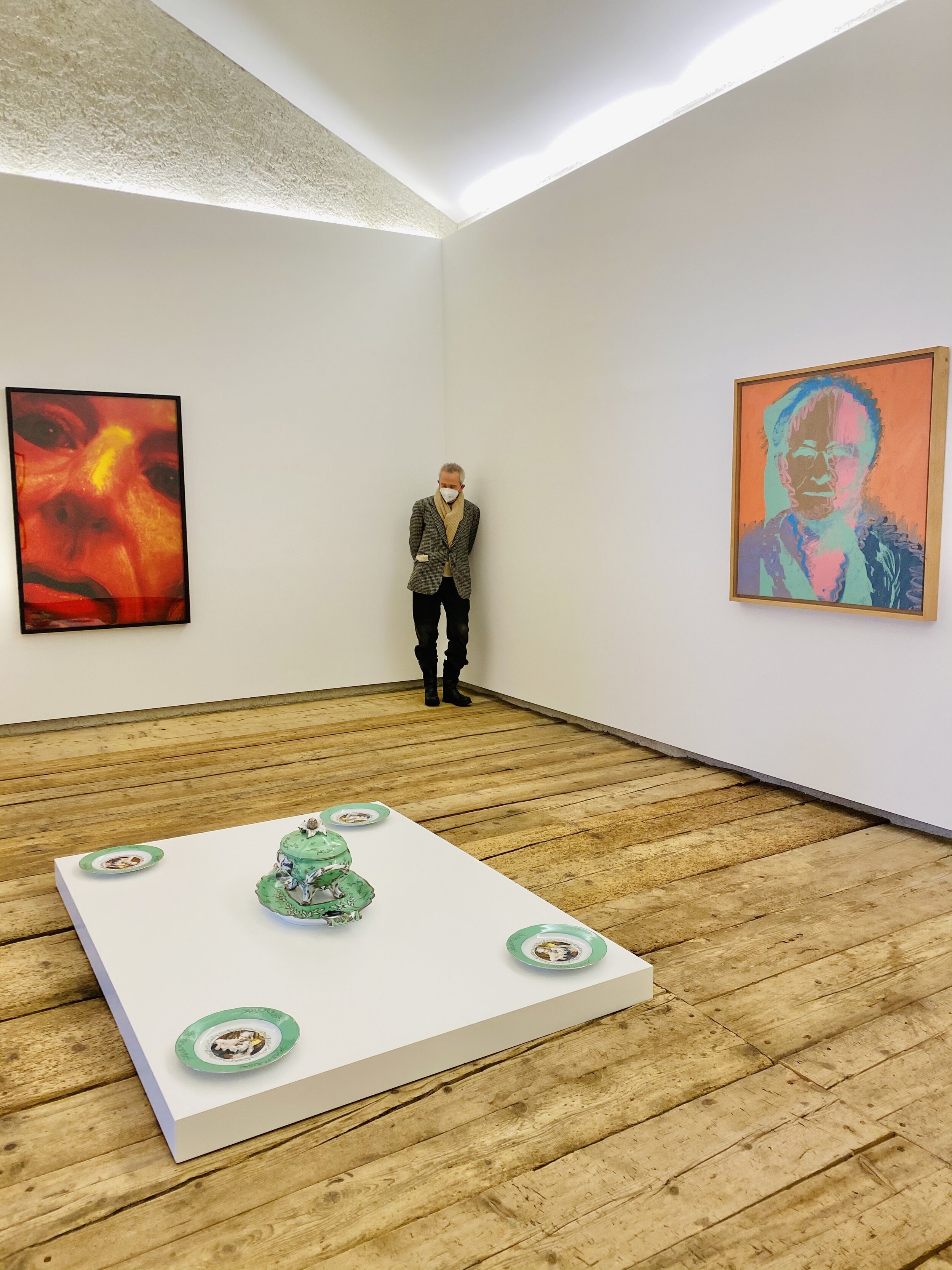 Dear Dino Zevi in his Gallery 107 S-Chanf in his current show, a dialogue between Cindy Sherman and Andy Warhol.