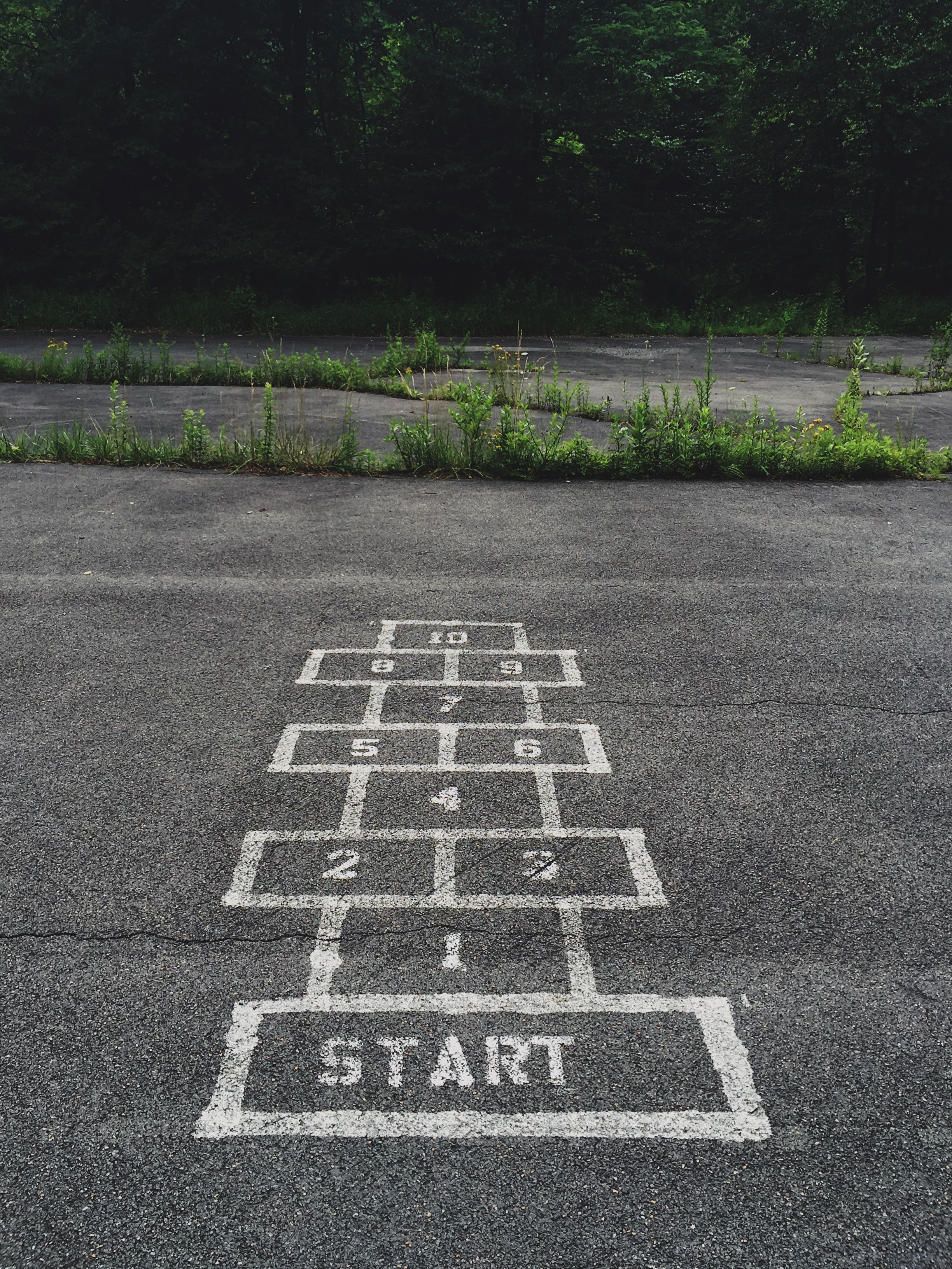 How to Design a Street for Hands-Off Play