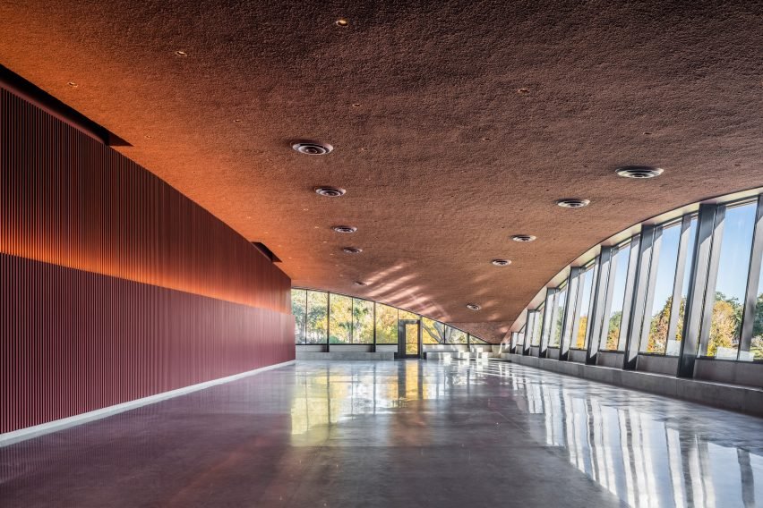 adjaye-associates-winter-park-library-events-center-us-architecture_dezeen_2364_col_1-852x568.jpg