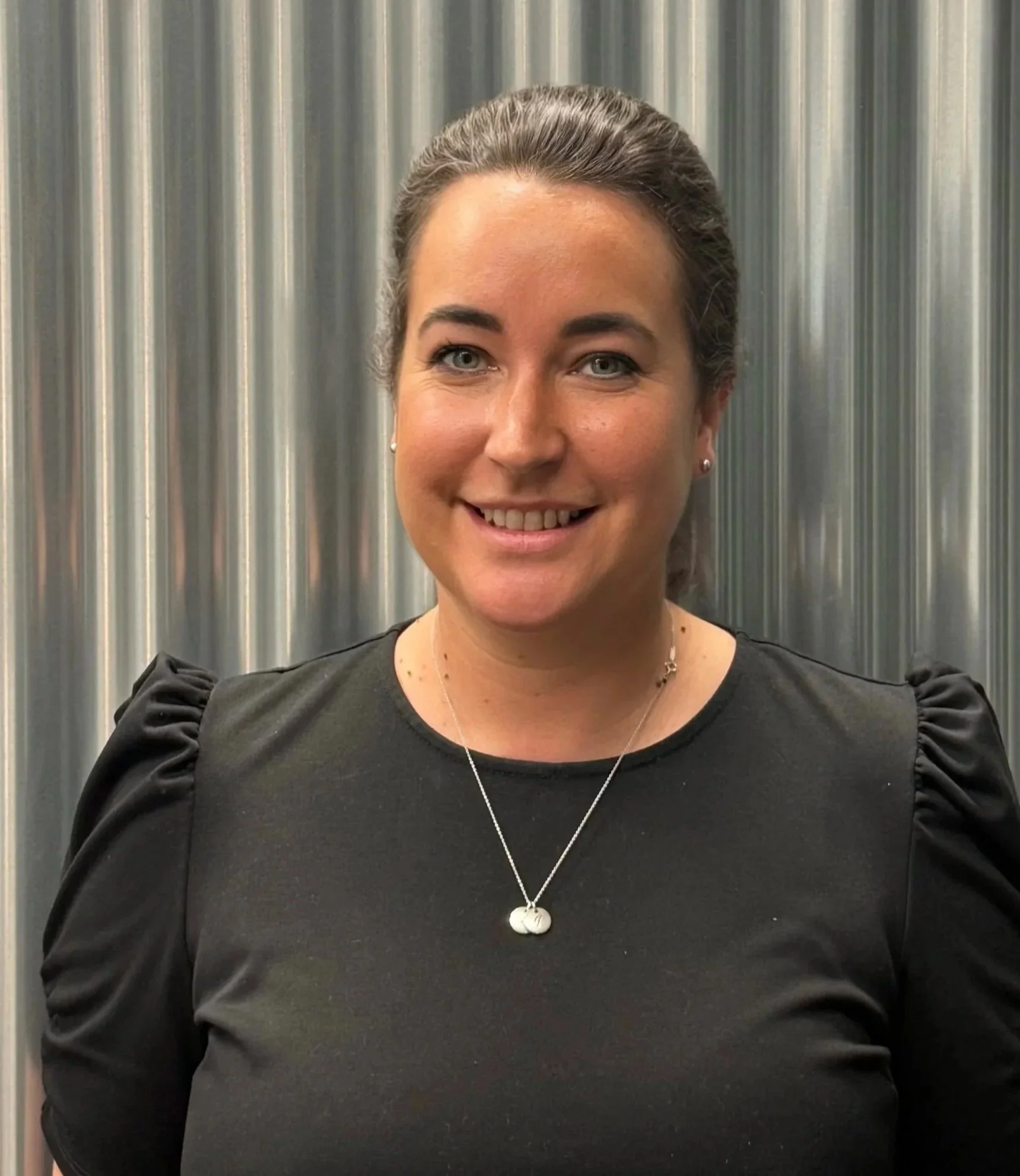 young women brown hair