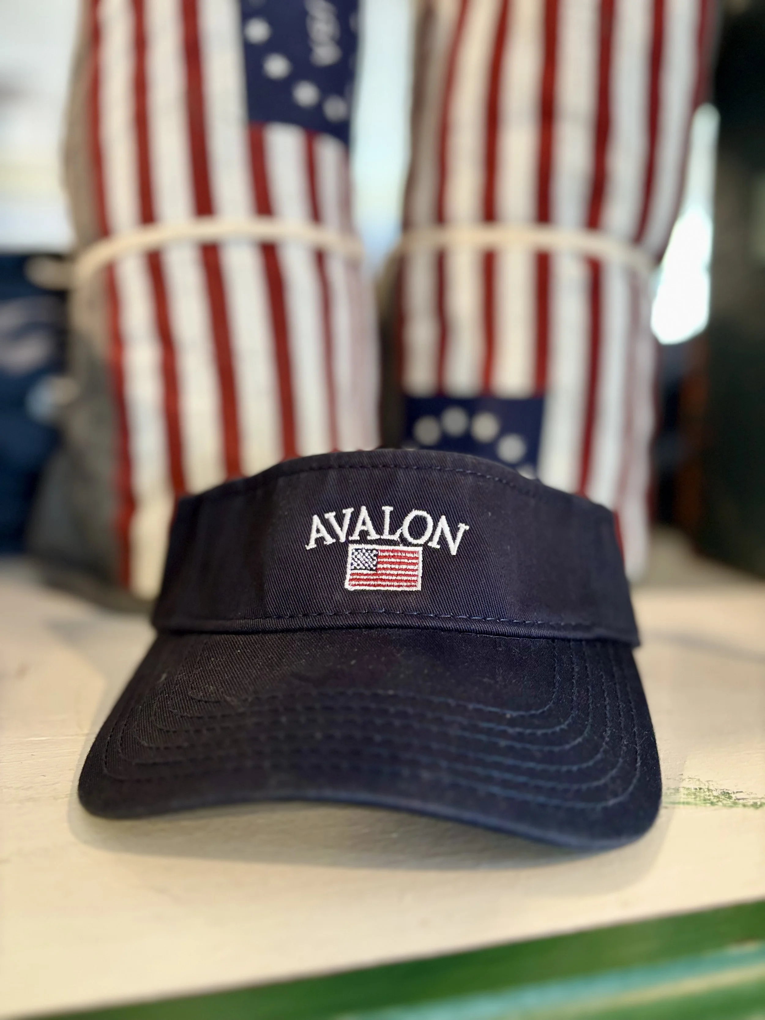 AVALON | ADULT LEGACY VISOR W/ FLAG DESIGN