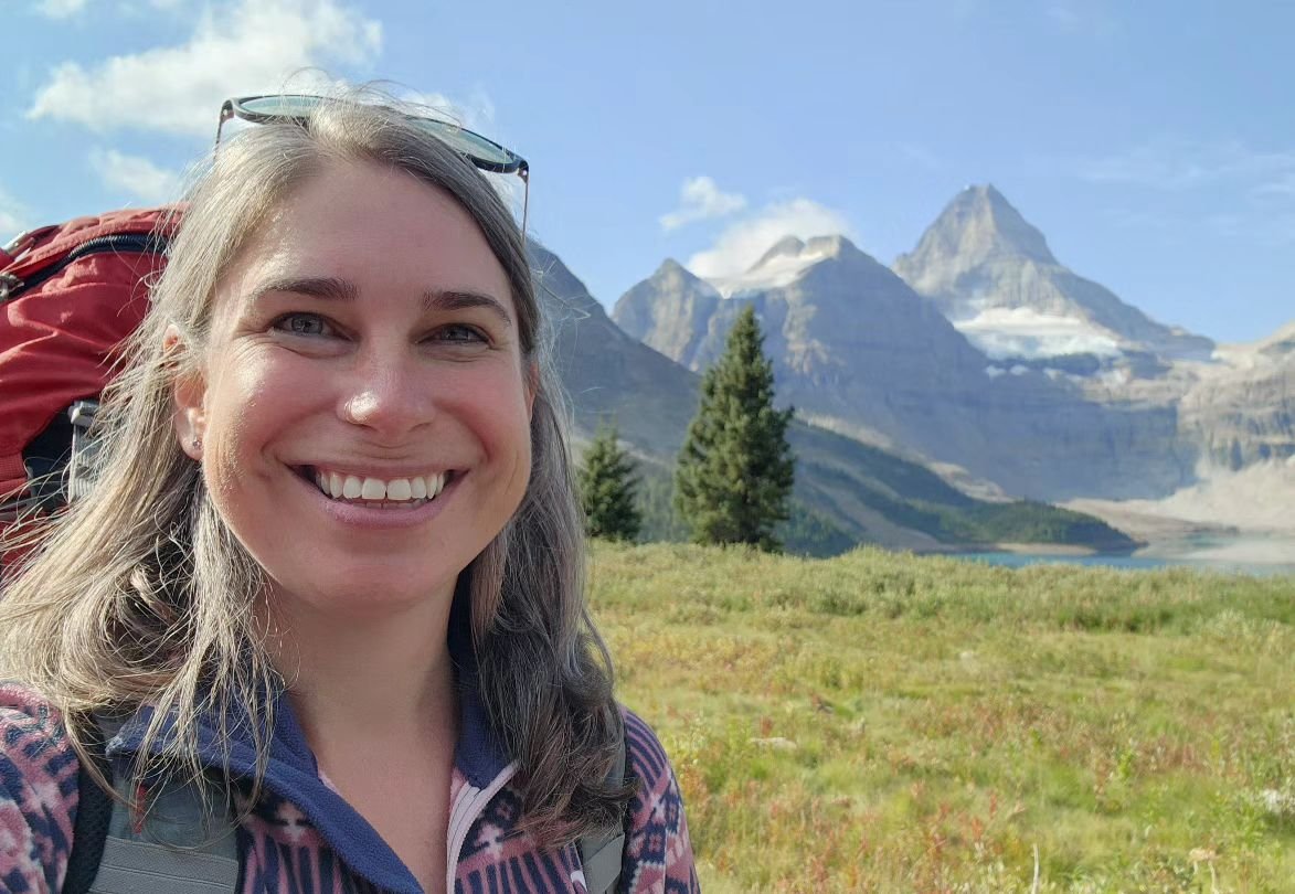 I don't often post pics of myself, mostly because most of the photos of myself are either midway or after a multi day hike- and let's be real- those moments are definitely not my most glamorous.
But I was going through photos of my trip to Assiniboin
