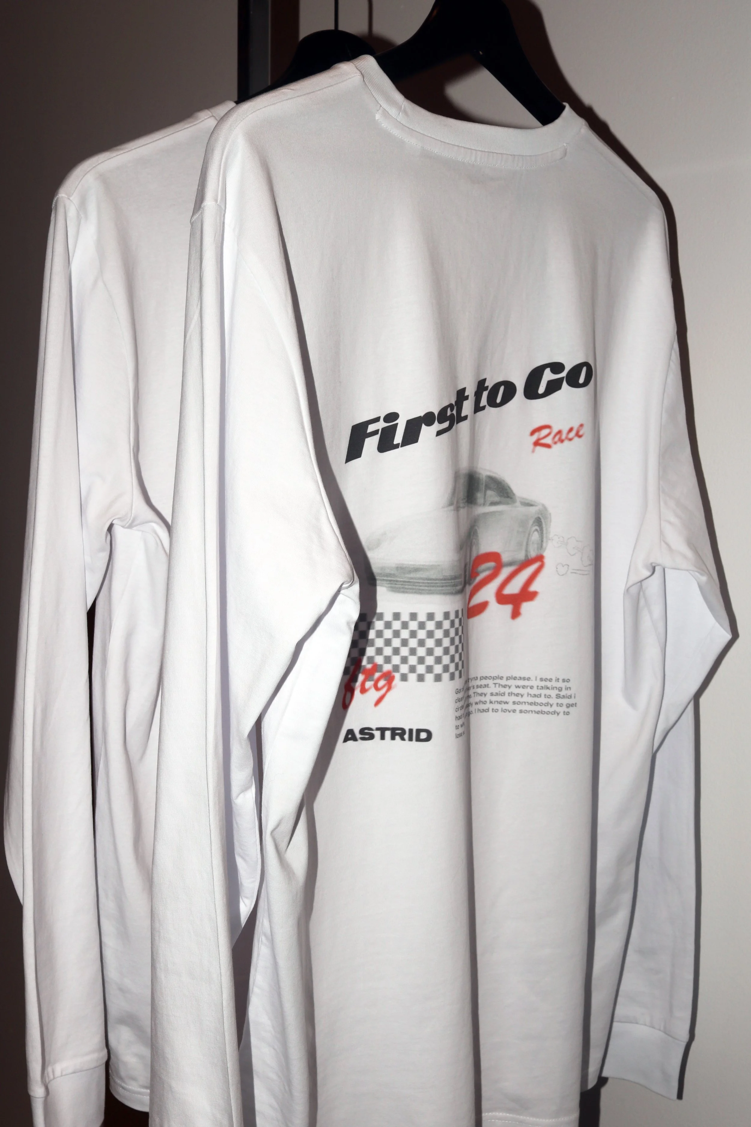 First to go longsleeve - By Astrid S