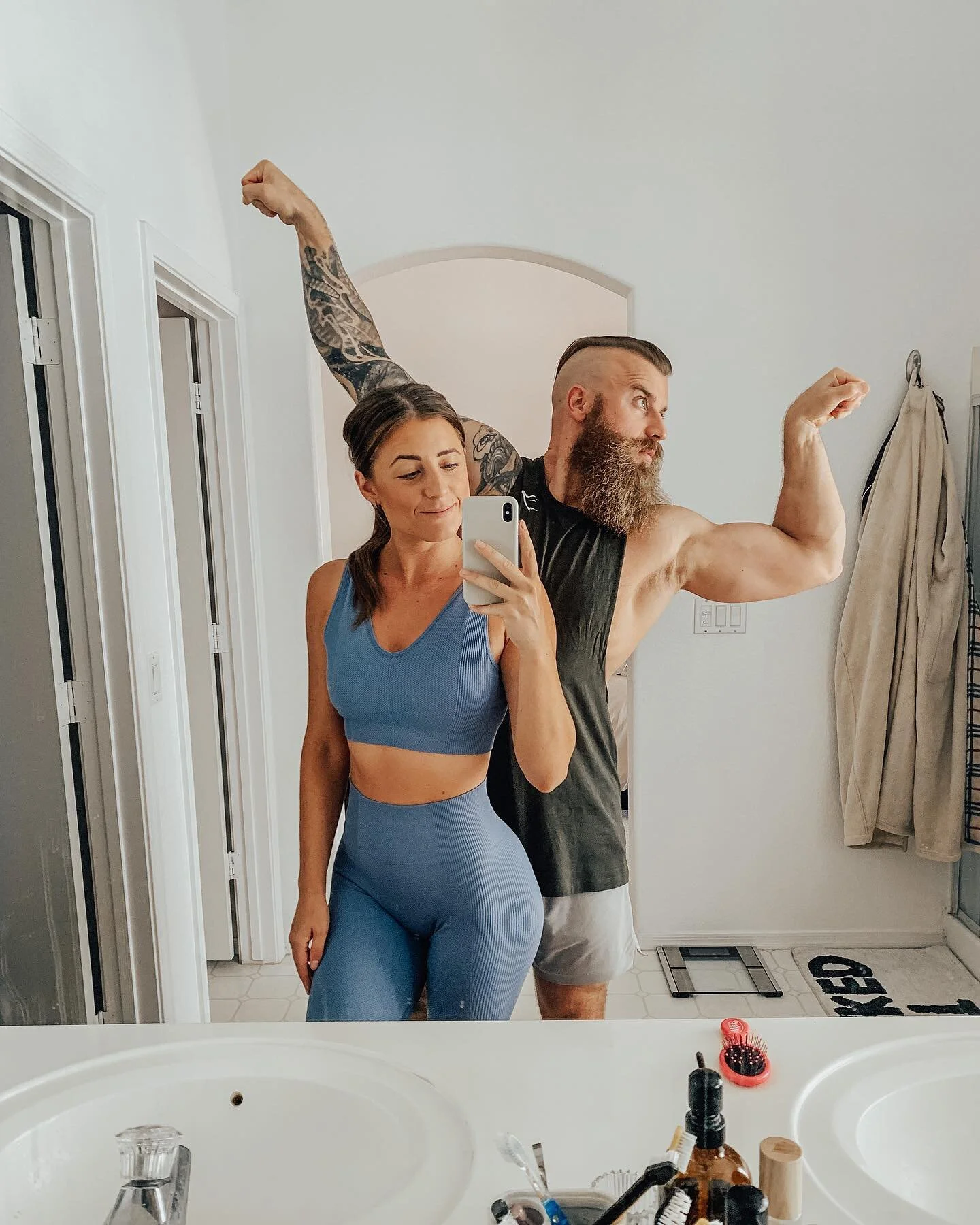 When was the last time you had FUN doing cardio? 

Gene and I played pickle ball🏓 the other day (my first time ever playing) and it was the MOST FUN I&rsquo;ve had in idk how long. 

3️⃣ hours of &ldquo;cardio&rdquo; just flew by. We laughed the ent