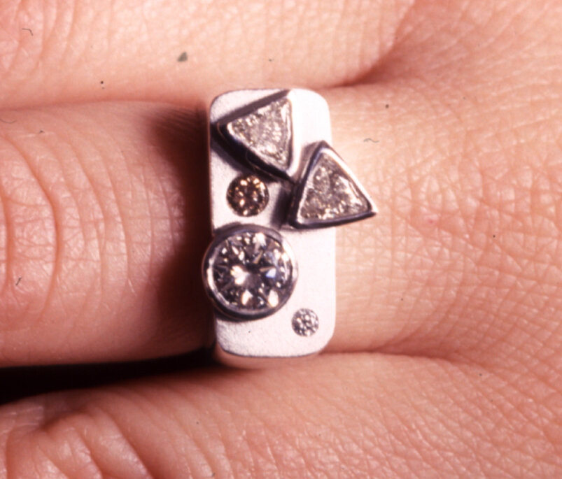  Diamonds, 14k white gold 