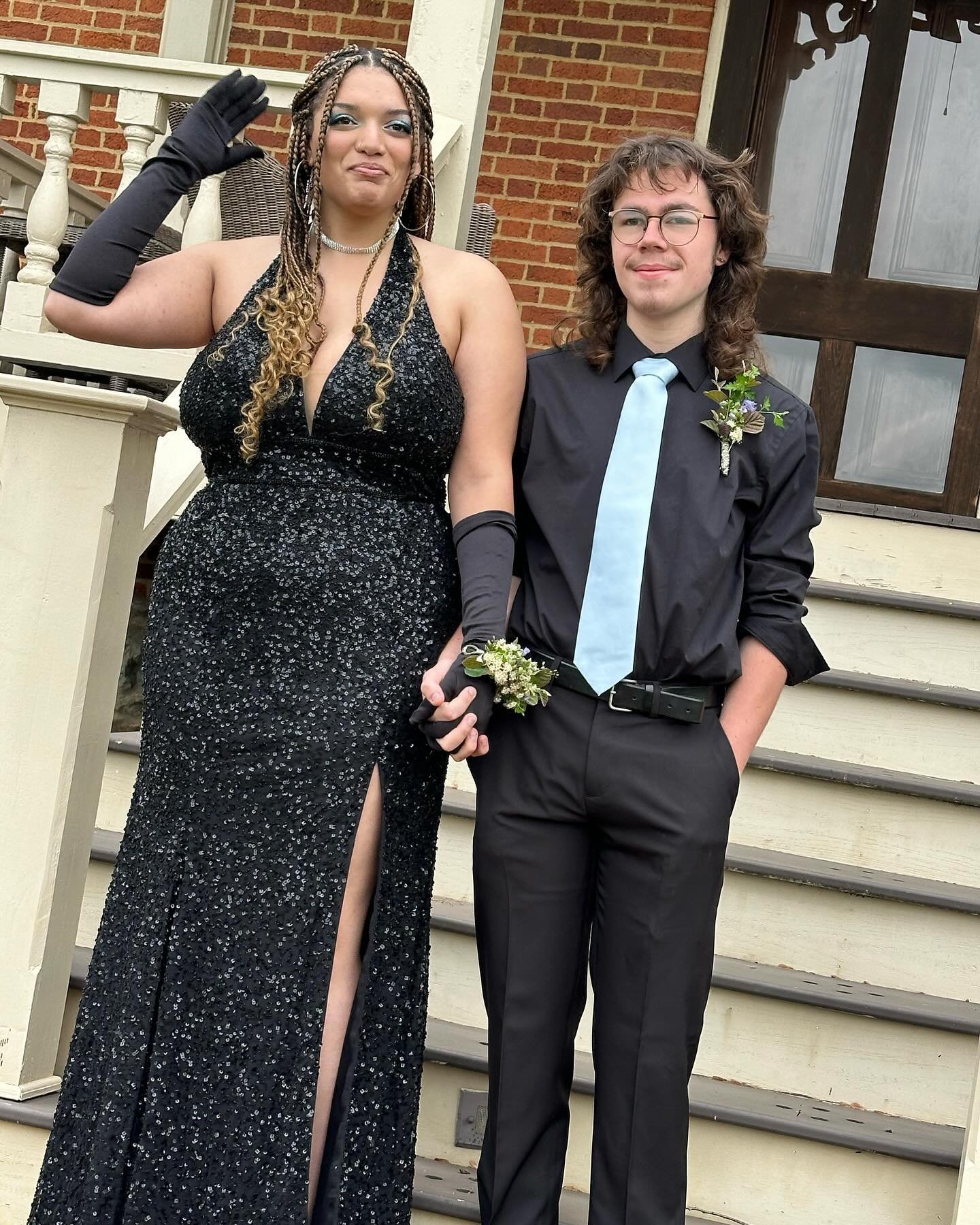 ✨

My favorite Rock n Roller &hellip;

Doing his prom thing &hellip; with his lovely date &hellip;.
🙌

✨

#flourishroot #prom #thesearethedays