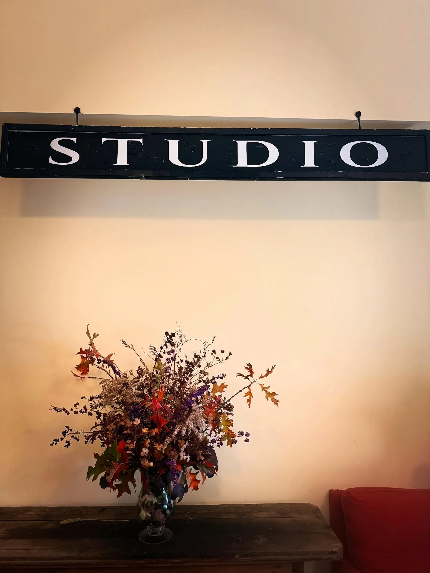 ✨

Spaces &hellip; ✨

To Grace &hellip; ✨

Follow the Path &hellip;✨

✨

#flourishroot #studio #space #grace #followthepath