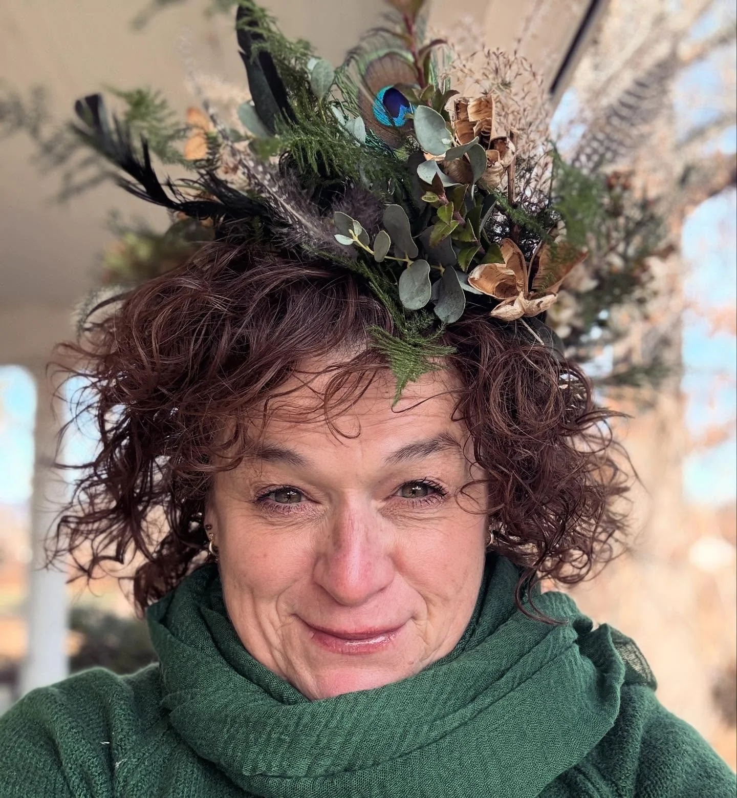 ✨🌲✨

Yule Tide Season &hellip; ✨

✨✨✨

#flourishroot #yule #yuletide #crown #yuletideseason #peace