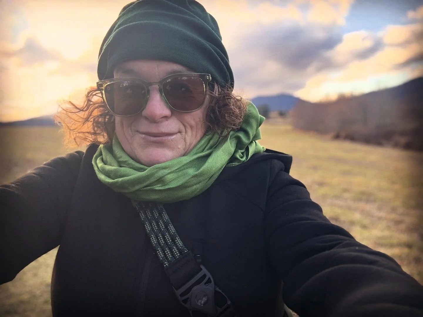 ✨ 🌬️ ✨

Blustery Day &hellip; ✨

In the Neighborhood &hellip; ✨

✨✨✨

#flourishroot #blustery #myview #intheneighborhood #winterwalks