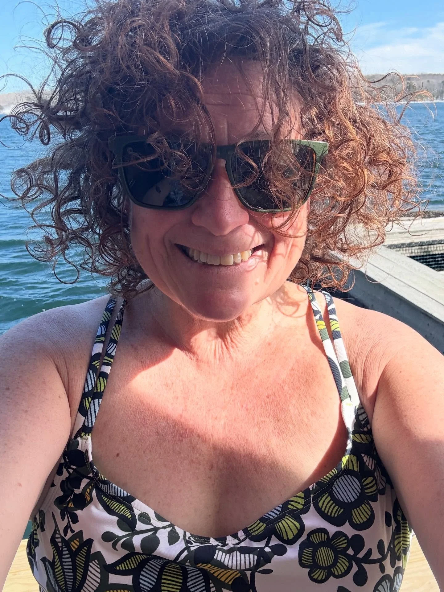 ✨💚✨

Time with my kiddo &hellip;

Per a sauna , cold plunge &amp; oysters. 

Thankful for every bit of it. 

Love. And Lucky. 

✨✨✨

#flourishroot #maineoysters #gliddenpointoysters #newhampshire #visit