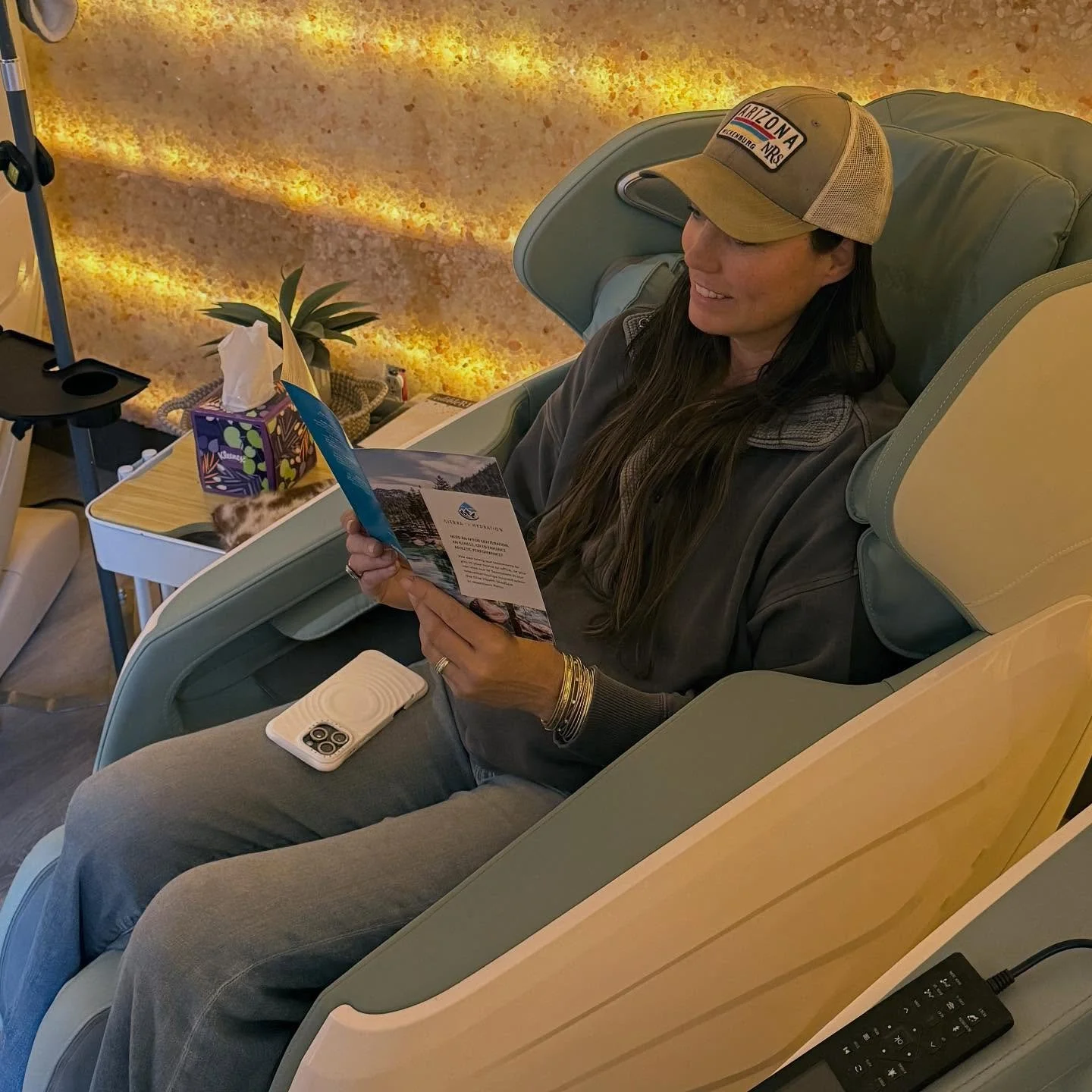 November is here 🍂🦃
&bull;
Want to boost your immune system? ➡️ IMMUNITY BOOST
Want to better your performance? ➡️ RECOVERY &amp; PERFORMANCE
Need to recover after a fun night? ➡️ REBOOT 
Want an all-around drip? ➡️ THE WORKS or MYER&rsquo;S COCKTA