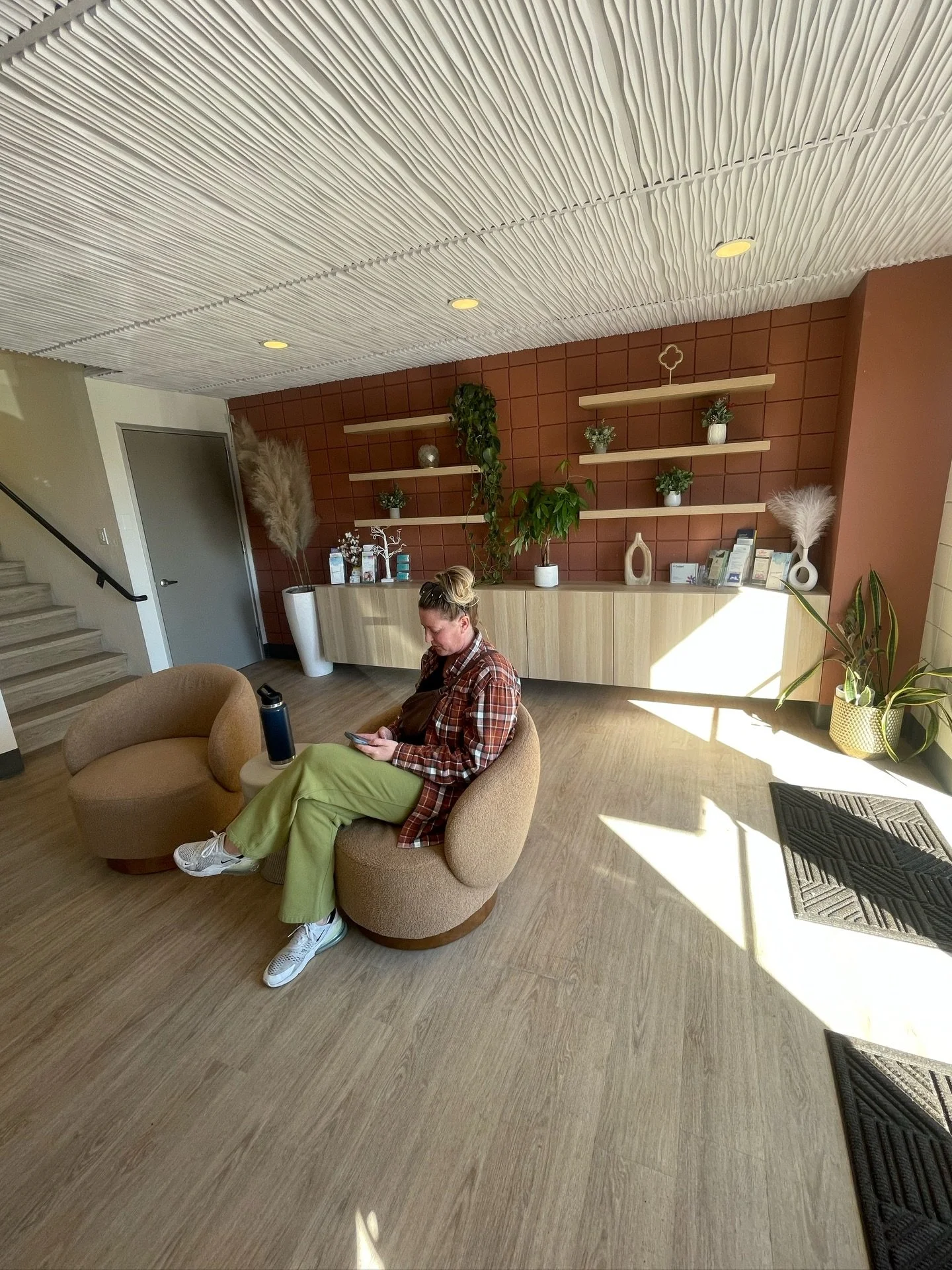 Easily book appointments online through our website www.sierraivhydration.com. Same day appointments available!📱#ivtherapy #wellness #renotahoe