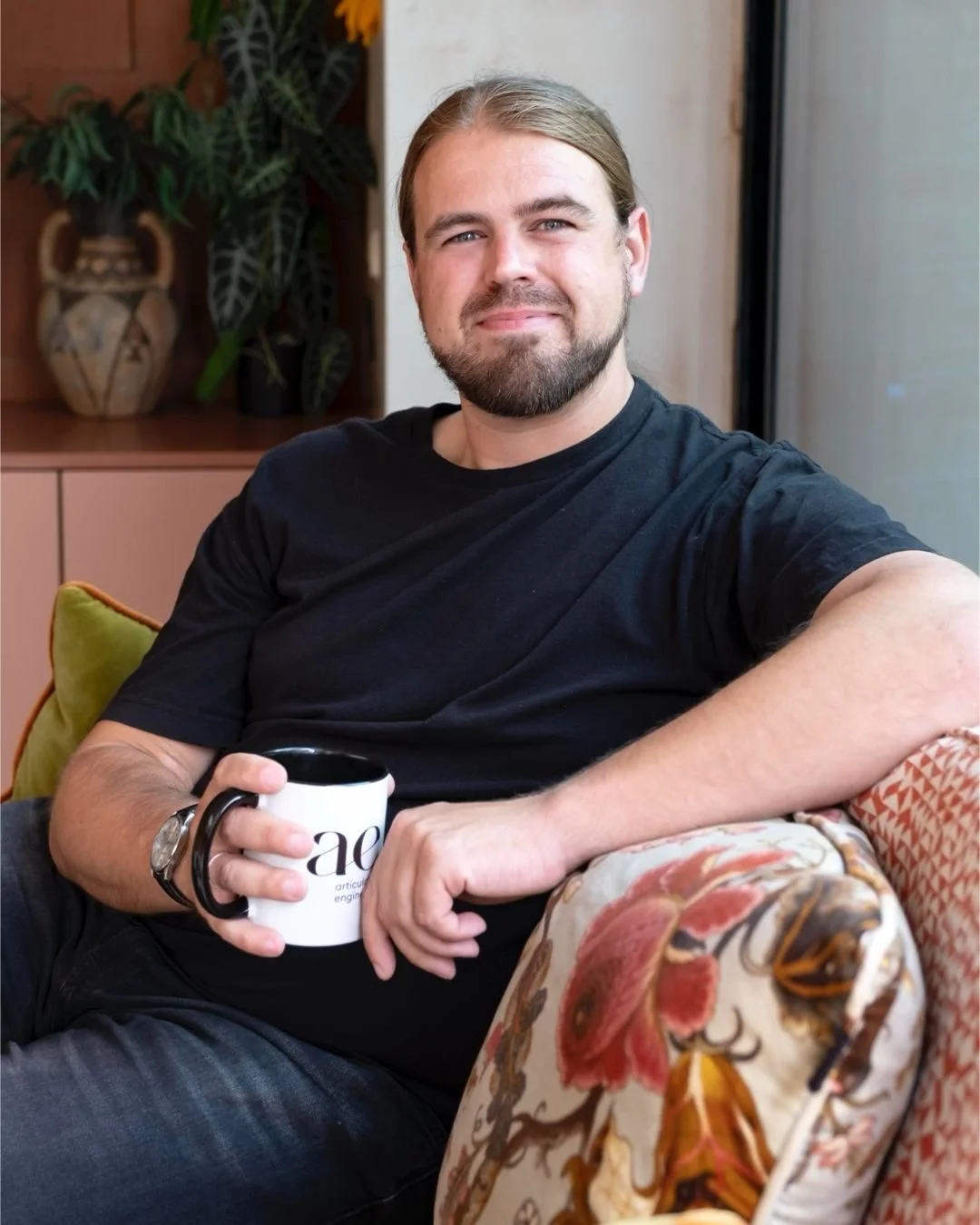 Looking for images that allow you to confidently communicate who you are and what you do best? 😎📸

You need to feel calm, relaxed and comfortable in front of the camera to achieve this. 🧘

Huge thanks to Mark Williams, founder of @articulateengine