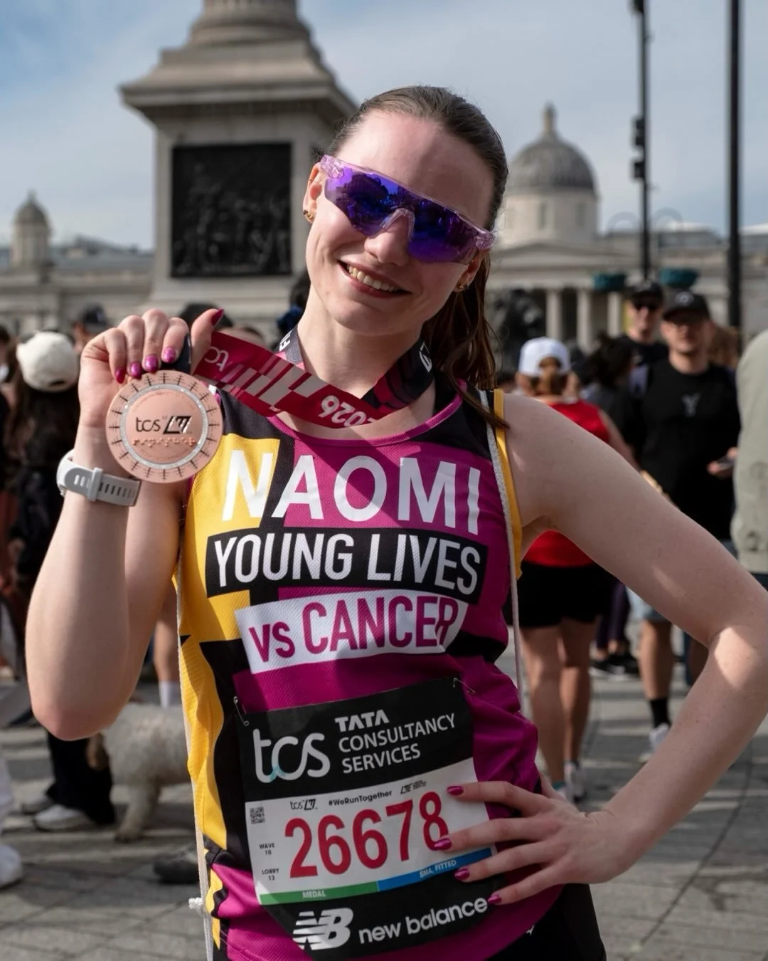 Still on the runners high from shooting the London Marathon for @younglivesvscancer this past weekend✨

An amazing team to have been a part of 🥰 Huge congrats to everyone who made it over the finish line and especially those who still managed to smi