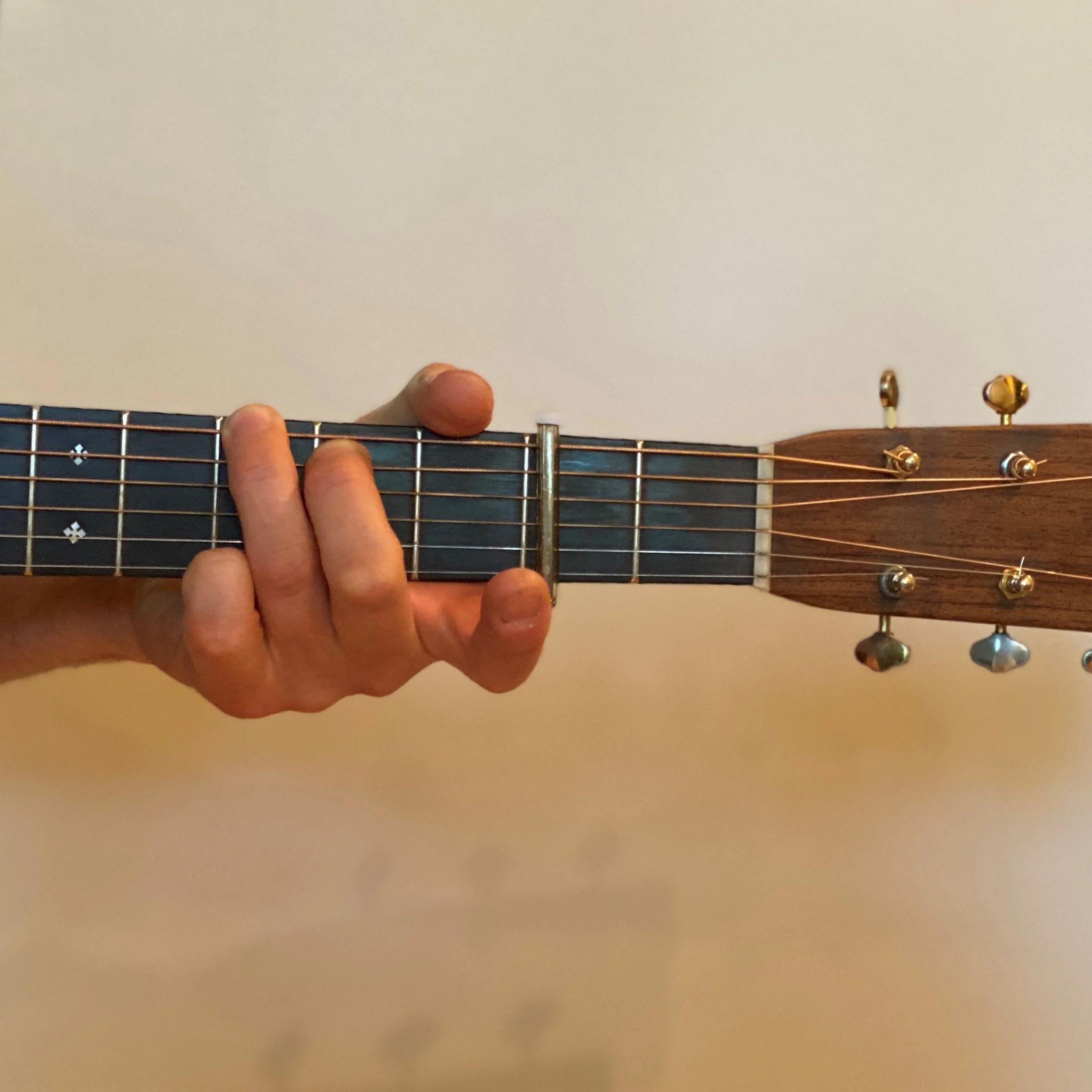 Chord Shapes and Capos How To Decode a Guitarist’s Hands — Jam With Lauren