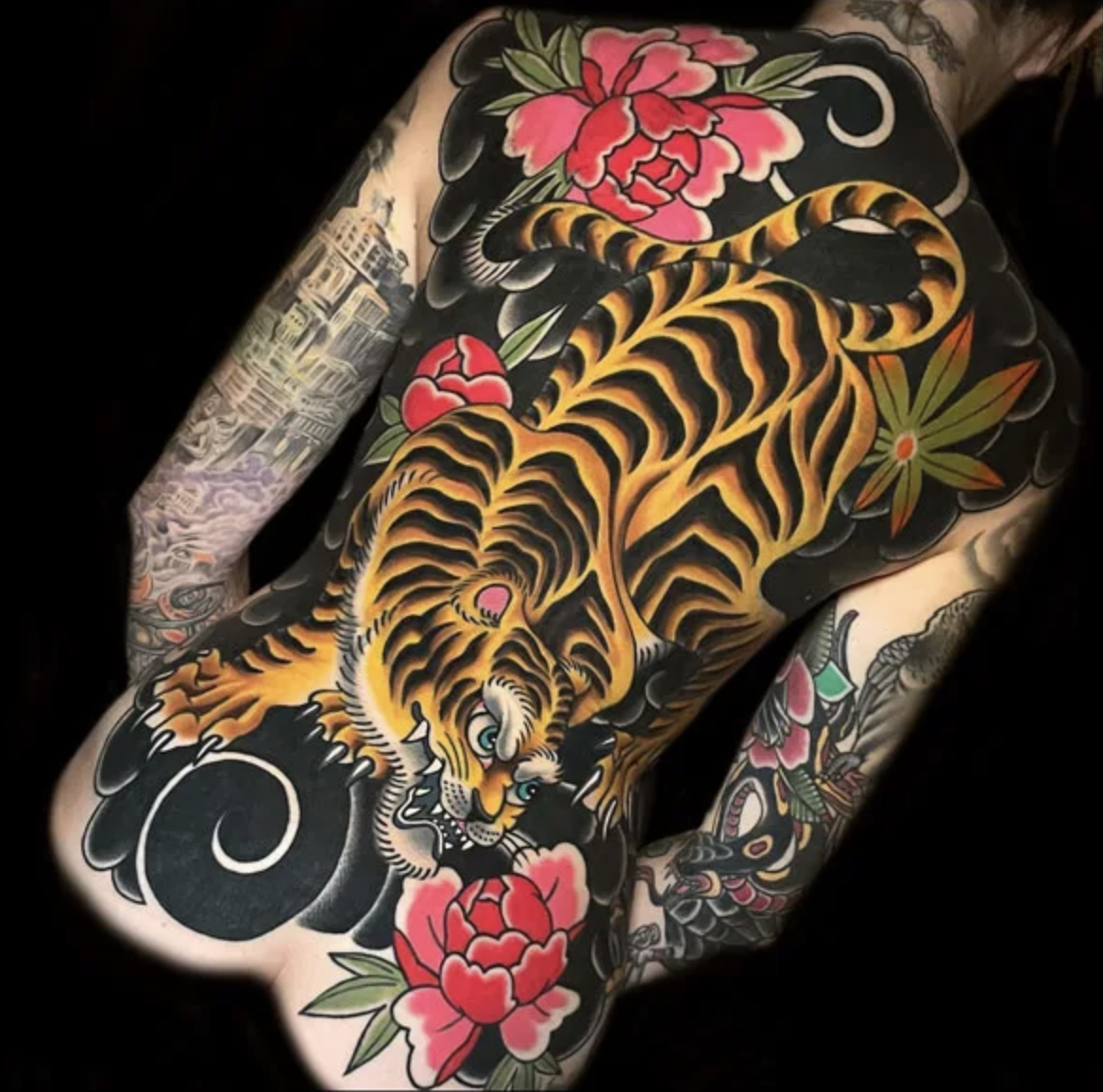 full back large scale japanese tiger tattoo.png