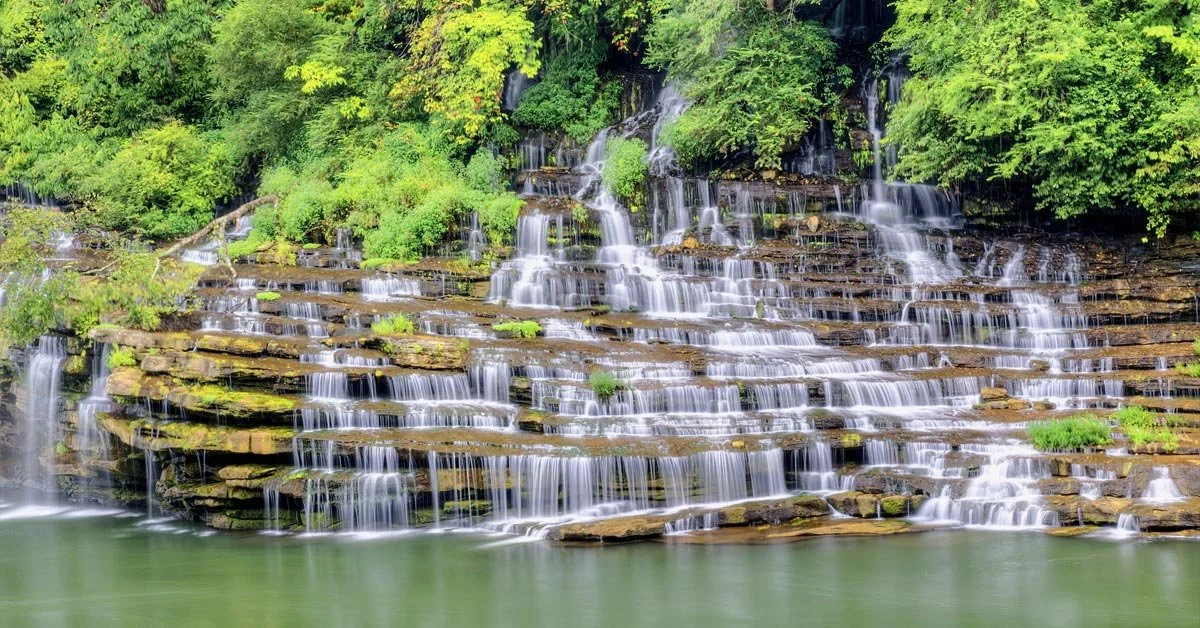 waterfalls-in-tennessee.jpg
