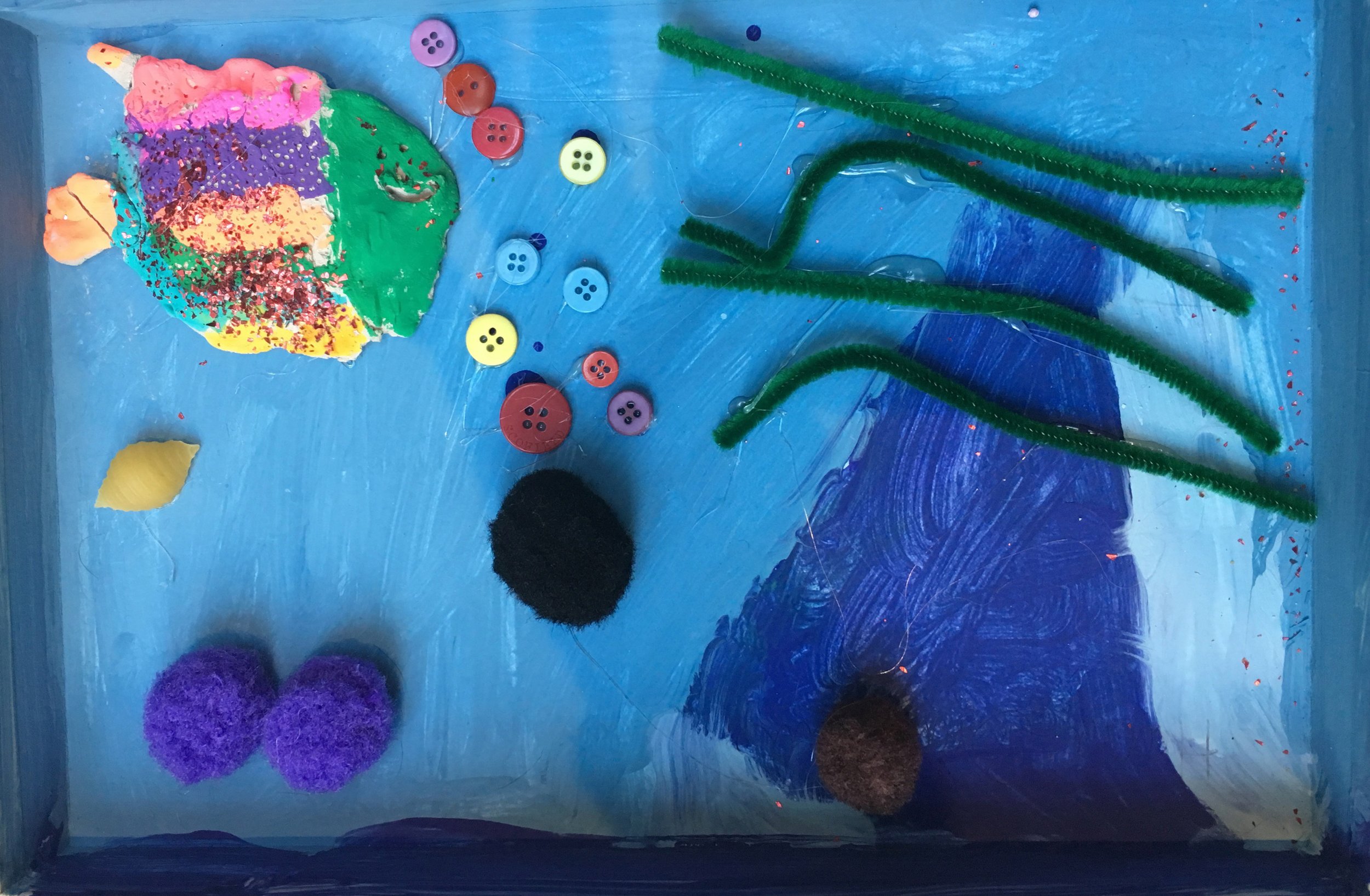 Fish diarama by Kate Deming_edited-1.jpg