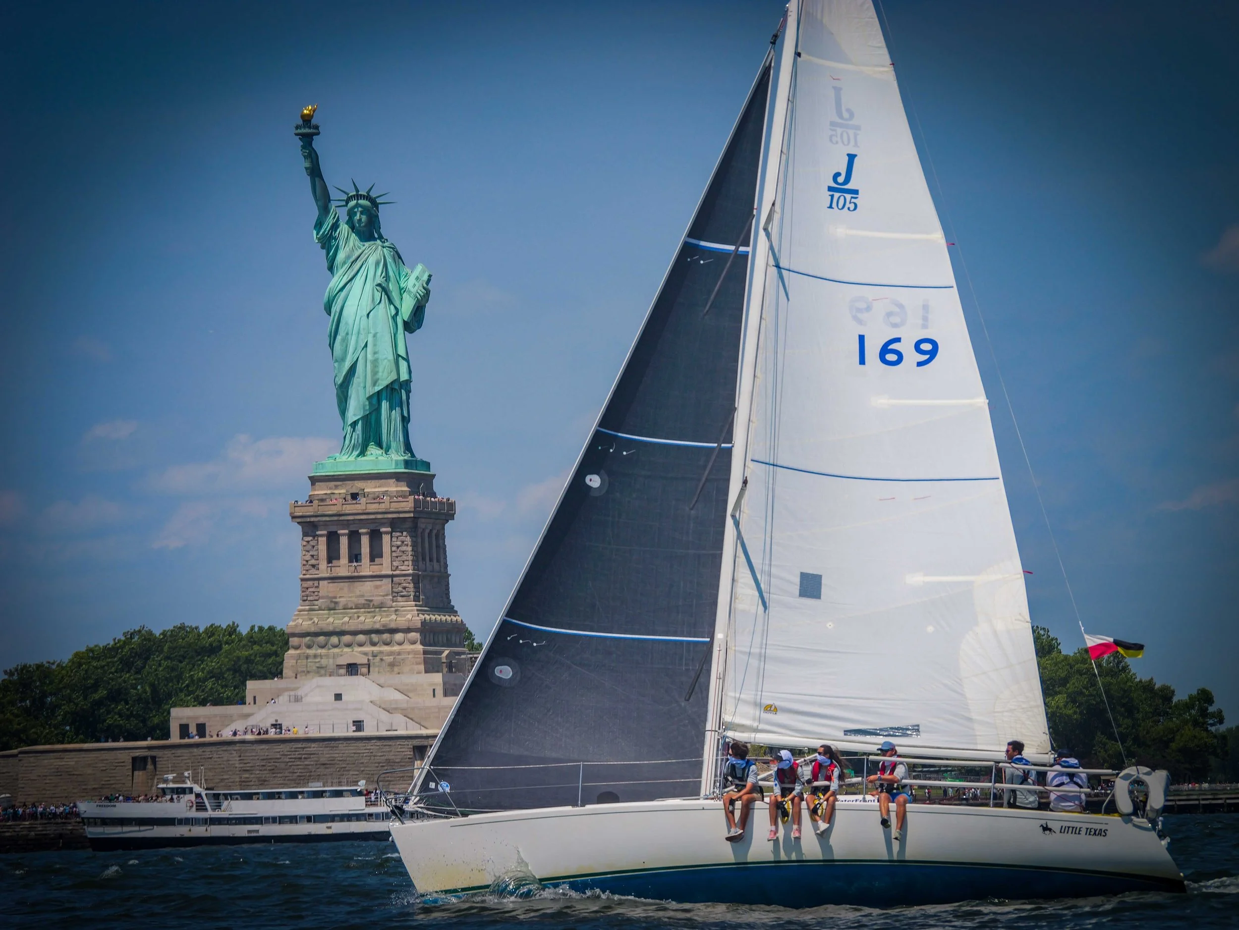 Jr Big Boat Team Makes History at Around Long Island Regatta