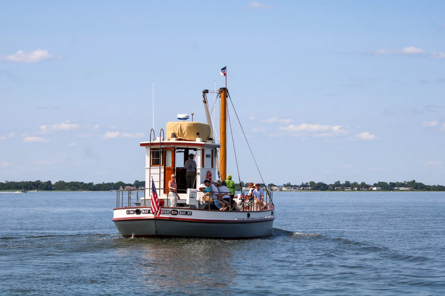 IDA MAY underway with passengers on Oyster Bay Harbor