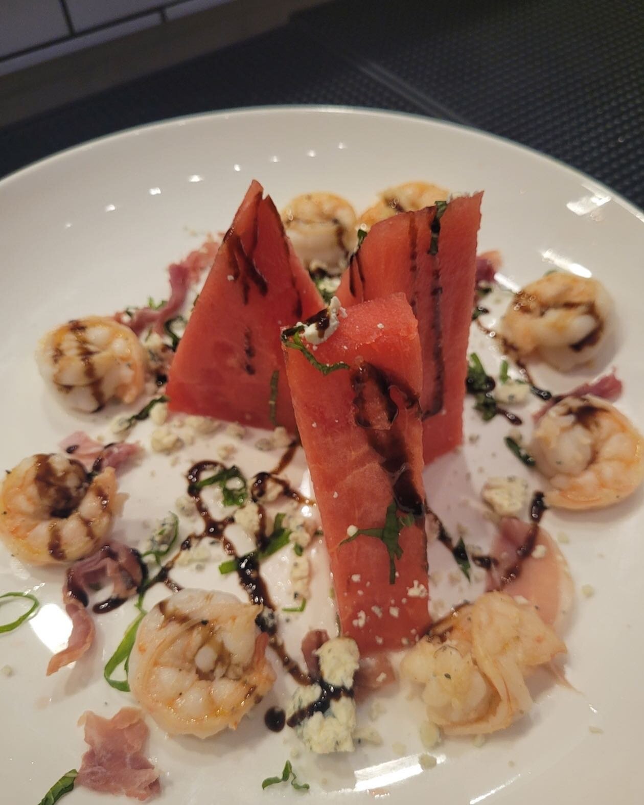 Tonight&rsquo;s appetizer special: fresh watermelon shrimp salad 🍉

Tonight&rsquo;s dinner special: shrimp spaghetti 🍤

Come get yours before I eat all of it🤪
