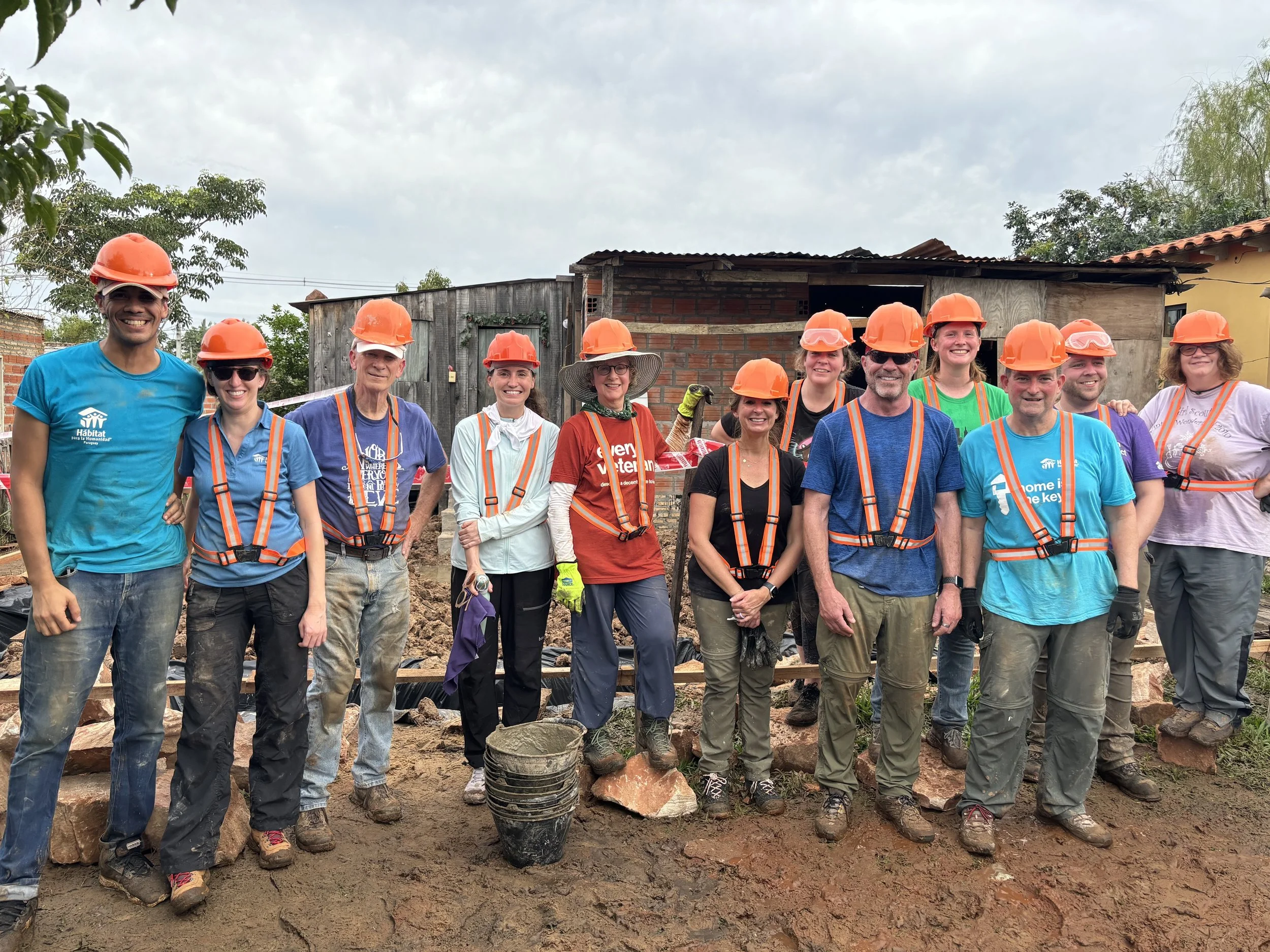 08allvolunteersinparaguay.jpg