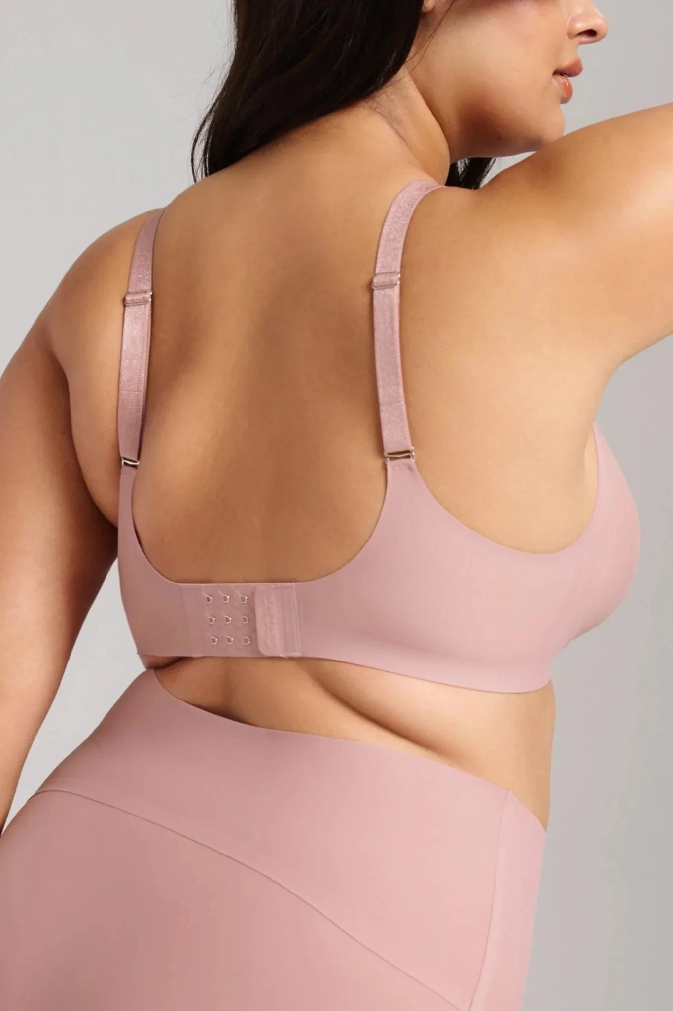 Siella-invisible-v-neck-bra-dusty-rose-back.jpeg