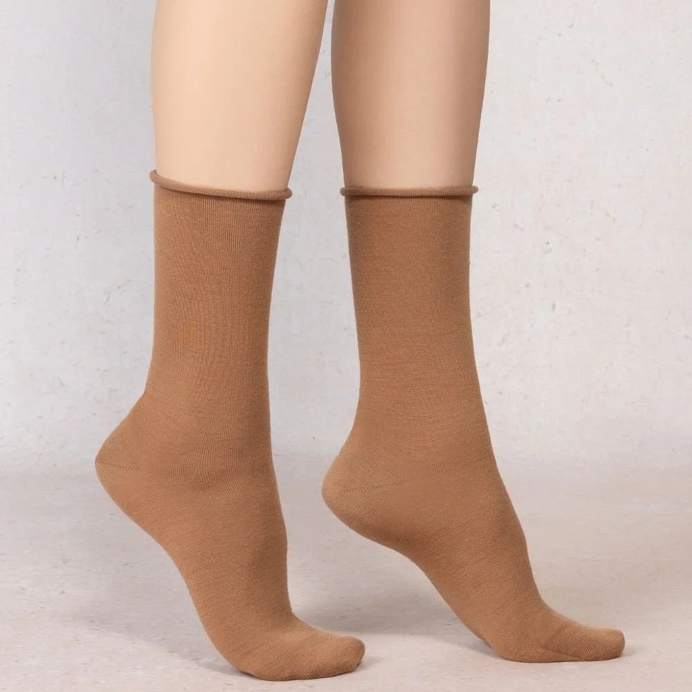 BF6700-wool-roll-top-praline-model.jpg