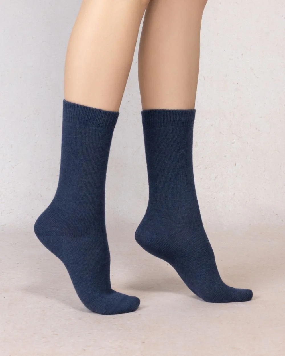BF6095-Cashmere-Crew-Blue-Jean-Model.jpg