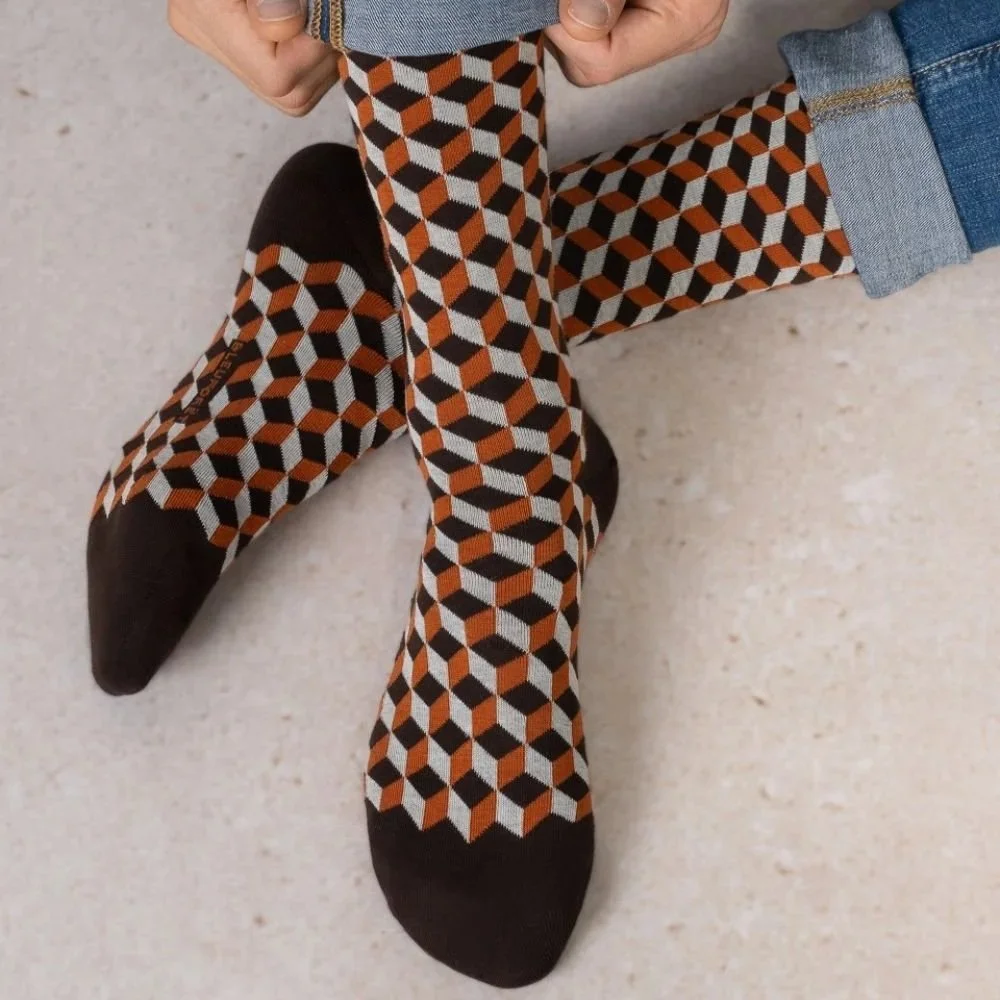 BF7124-Cotton-Cubes-Pattern-Crew-Marron-Cuir-Model.jpg