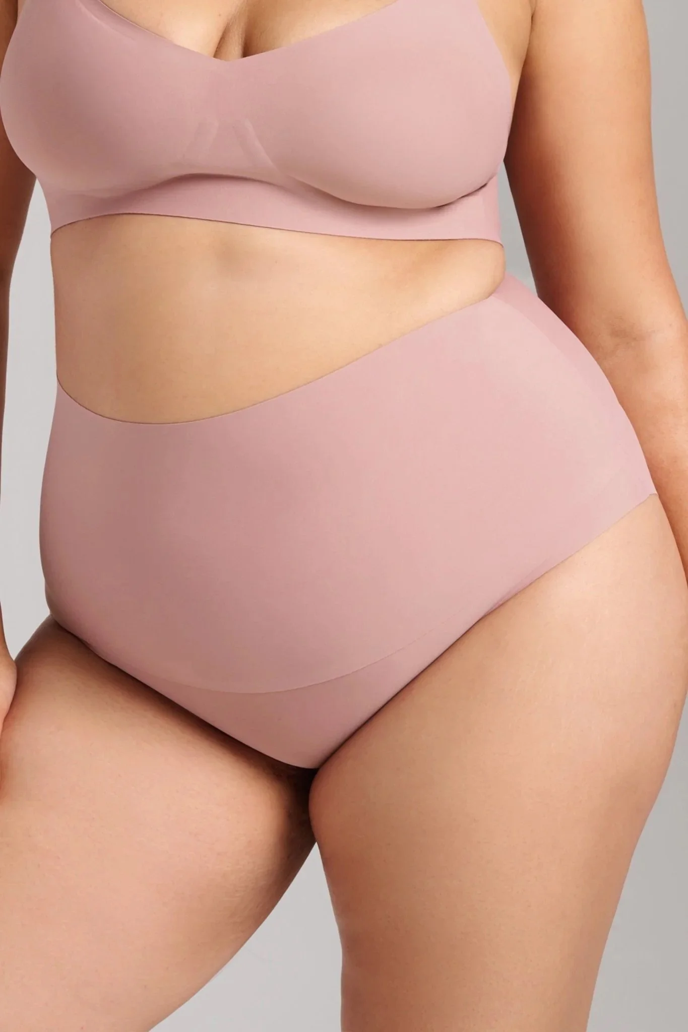 Siella-invisible-high-waist-shaping-brief-dusty-rose-front.jpeg