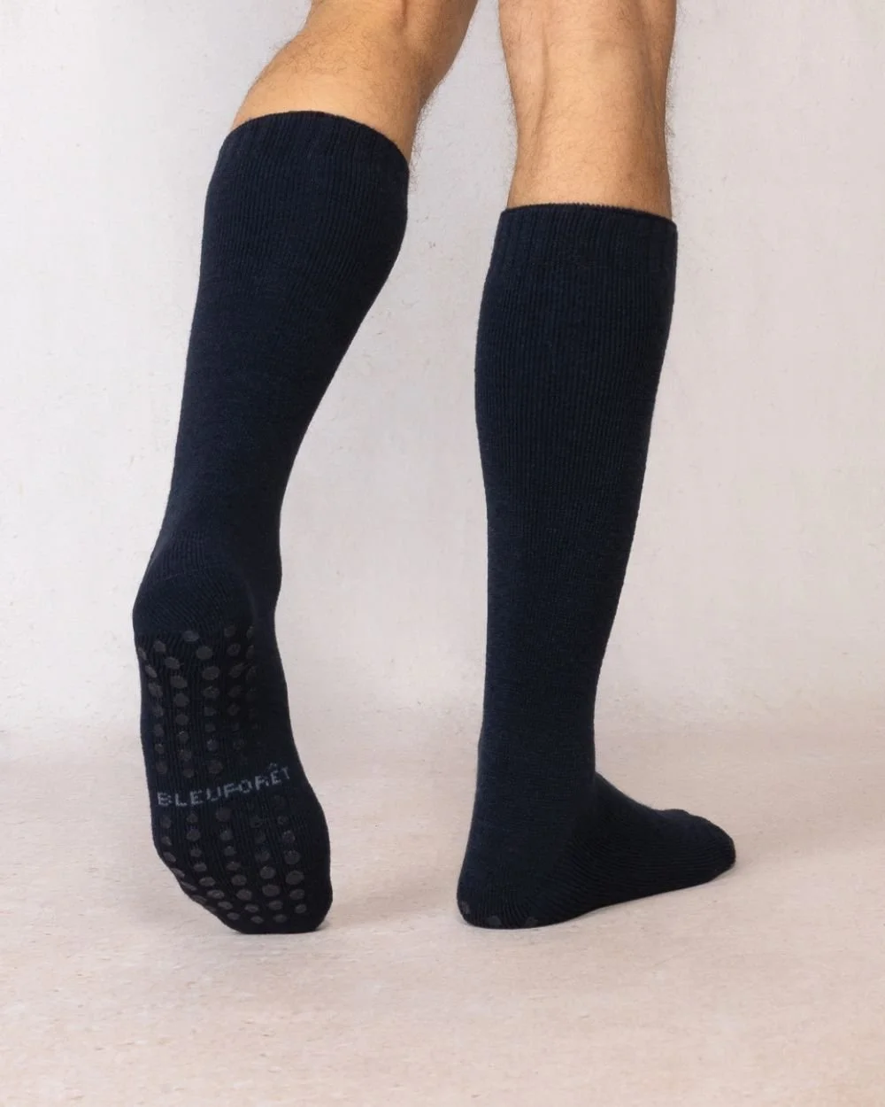 BF7114-Slipper-Sock-Black-Model.jpg