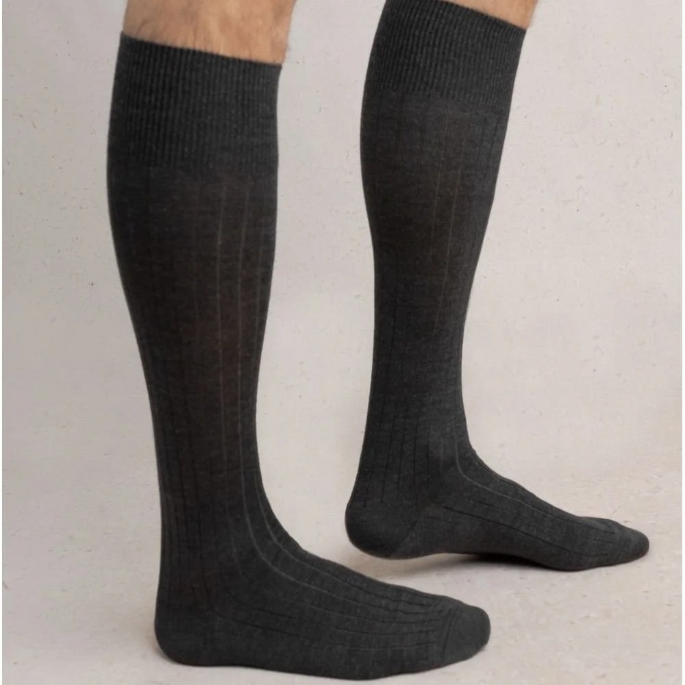 BF2340-Merino-Wool-Ribbed-Knee-Length-Anthracite-Model.jpg