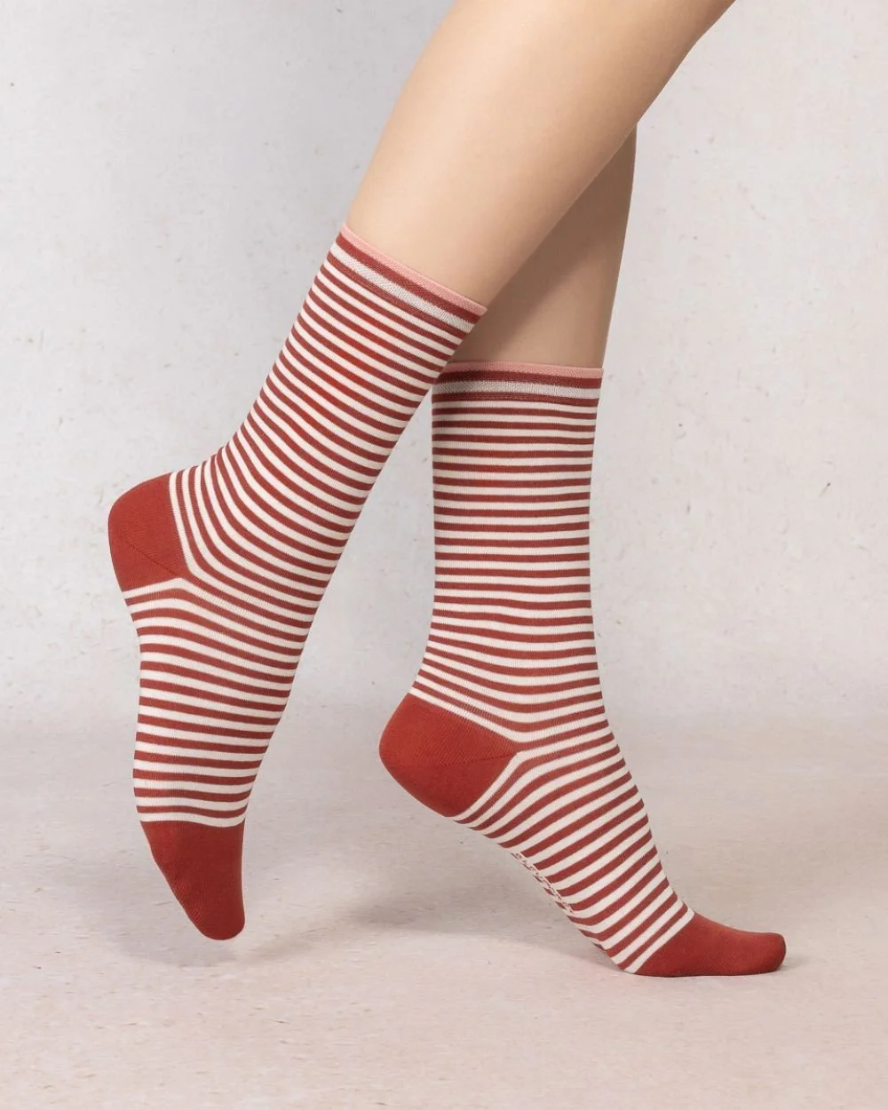 BF6537-Cotton-Striped-Crew-Henne-Model.jpg