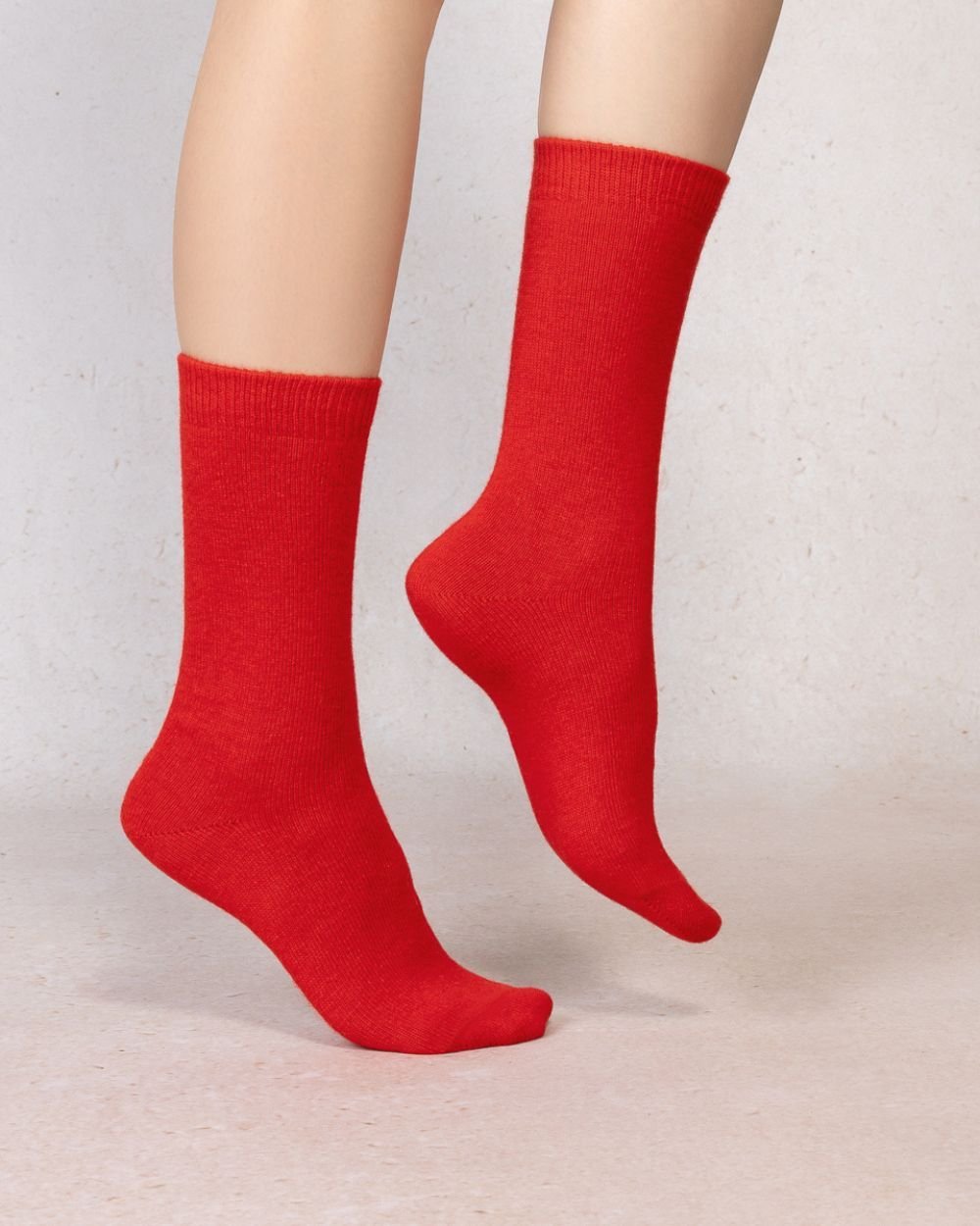 BF6095-Cashmere-Crew-Red-Model.jpg
