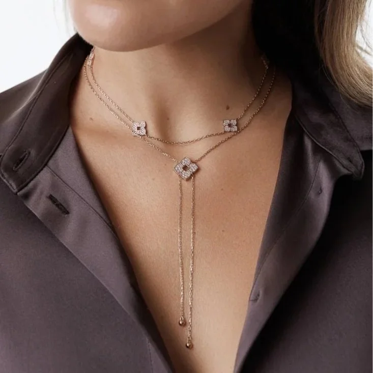 Limlim-lariat-flower-collar-necklace-model.jpg