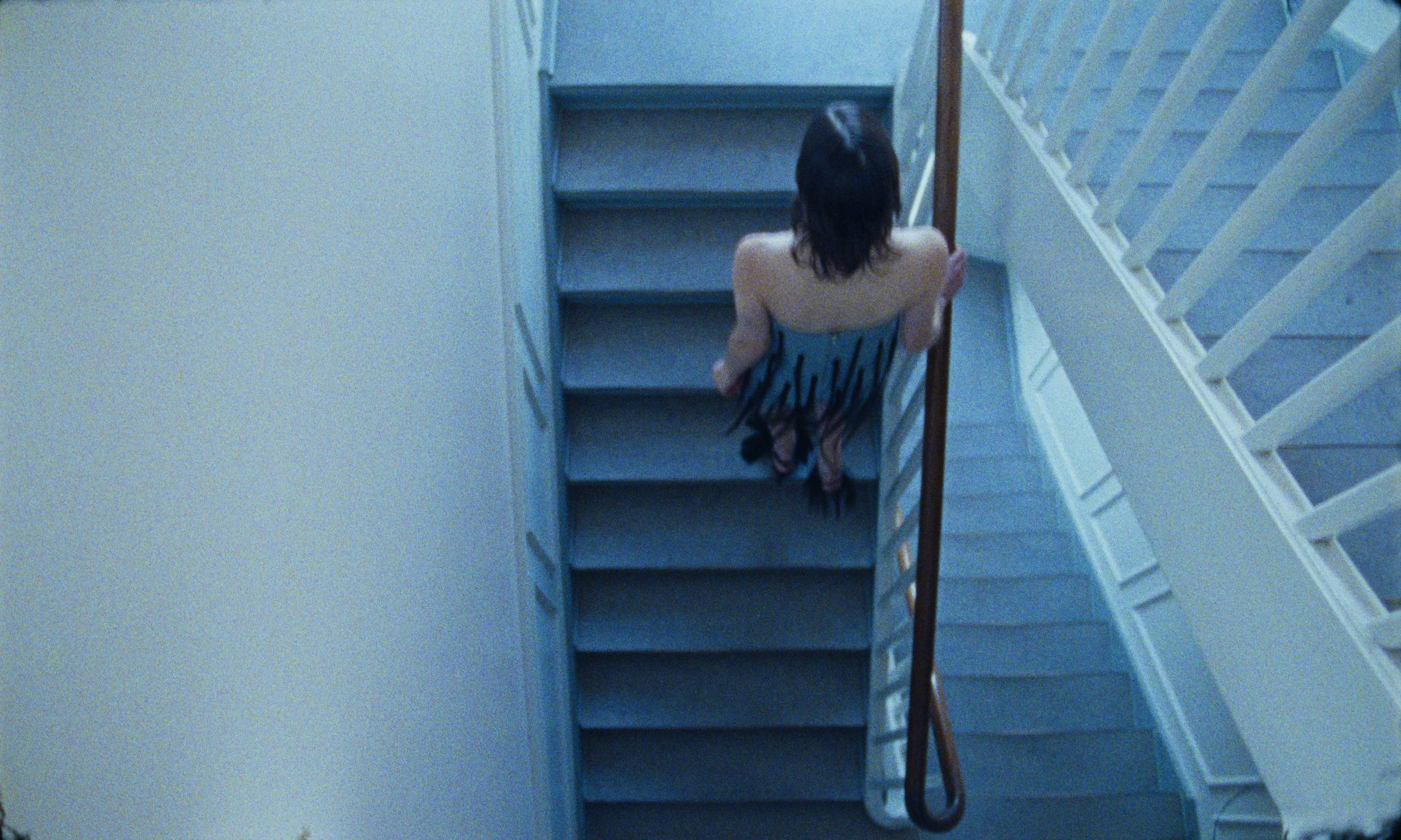 inbetweenfloors_master_clean5_cold_01004802.jpeg