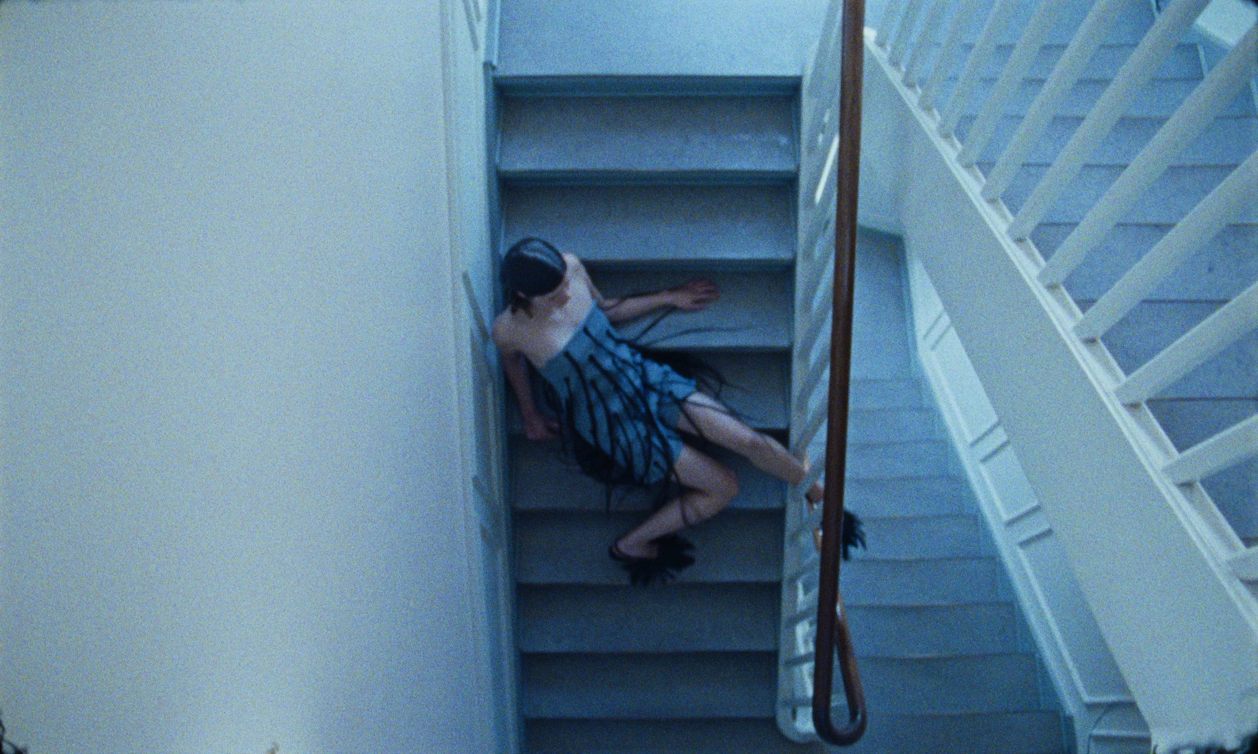 inbetweenfloors_master_clean5_cold_01004010.jpeg